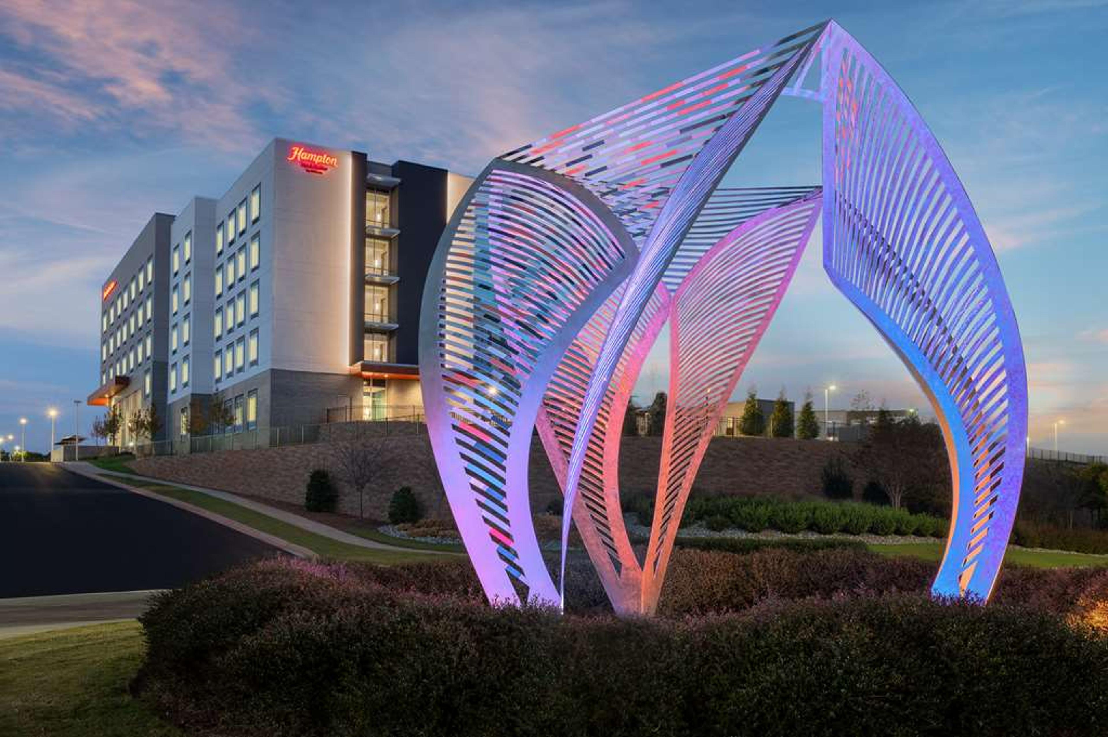 HAMPTON INN AND SUITES PITTSBORO