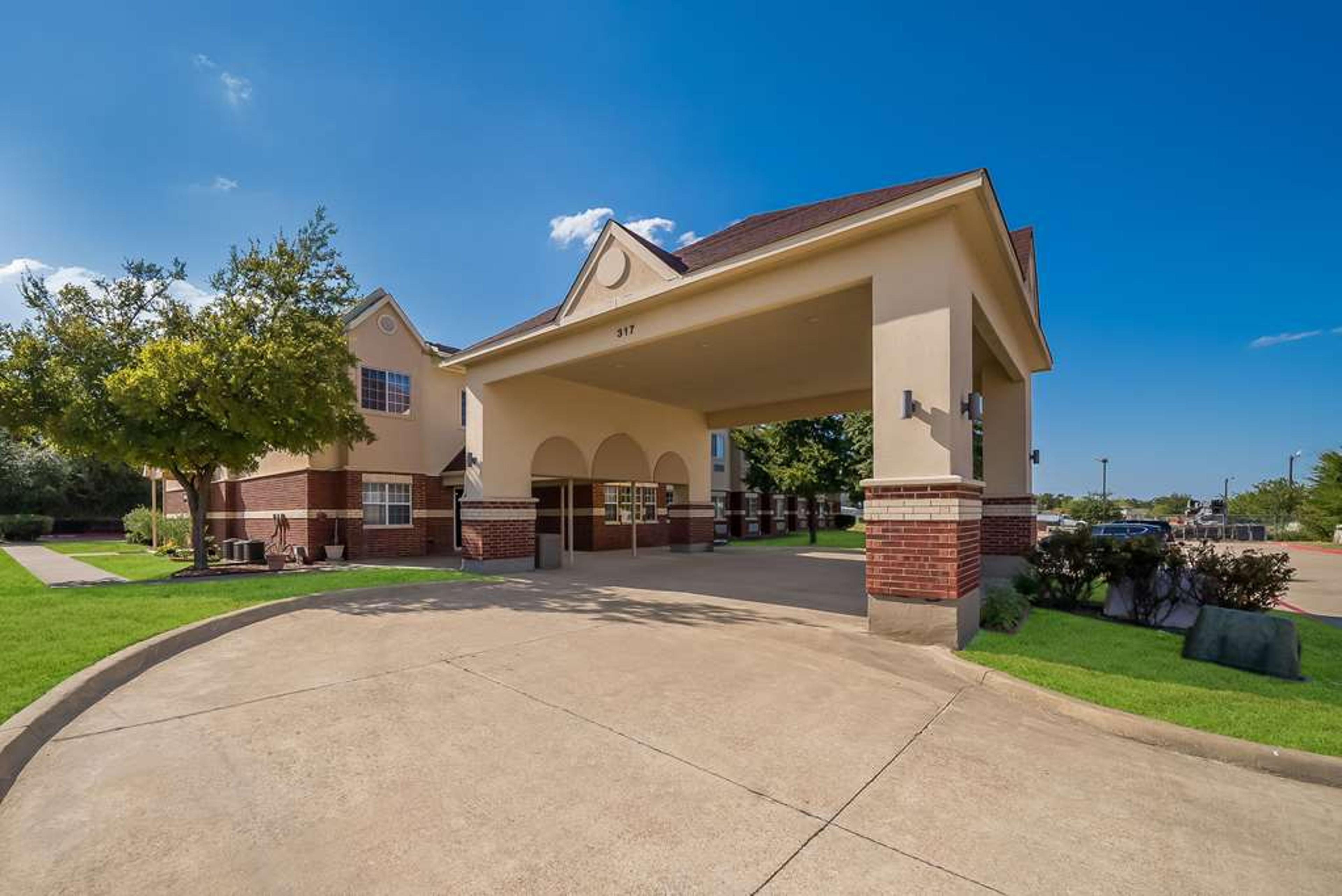 ECONO LODGE INN AND SUITES MESQUITE