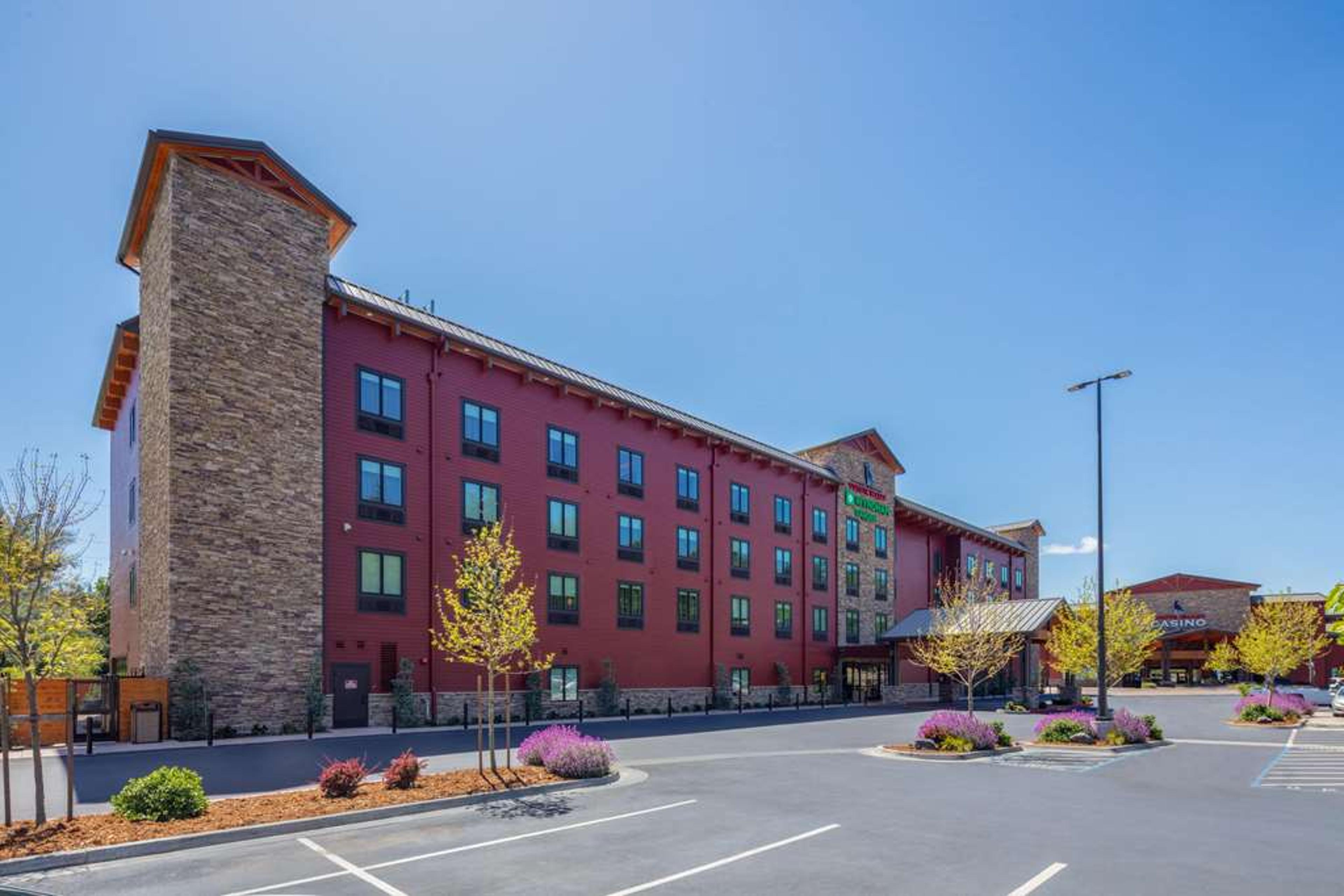 WYNDHAM GARDEN REDWOOD VALLEY/UKIAH