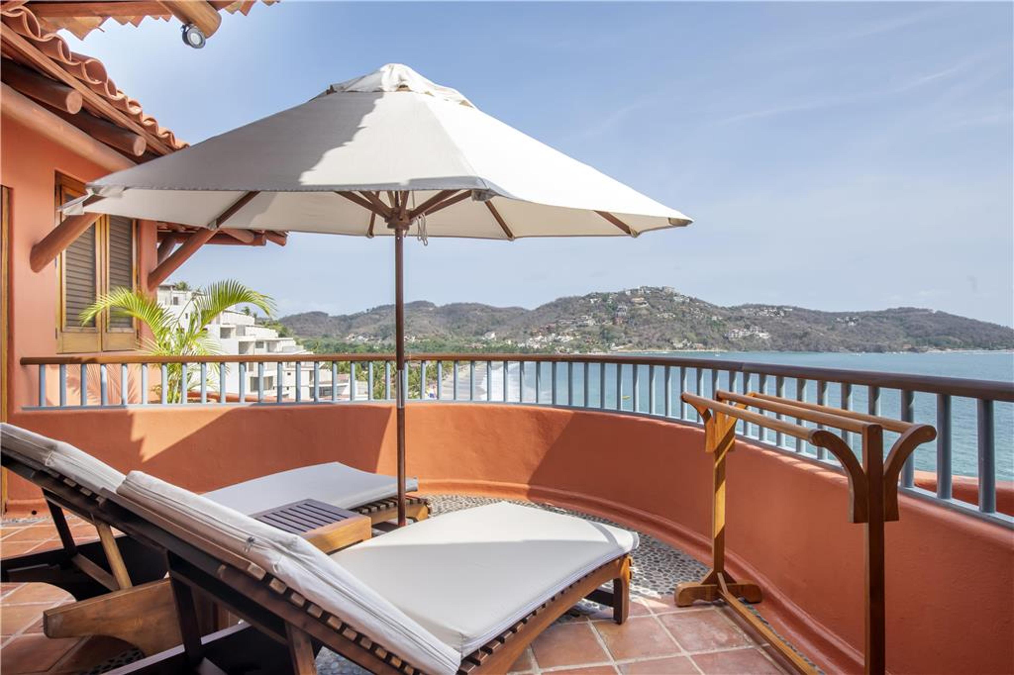 HILTON GRAND VAC CLUB ZIHUATANEJO