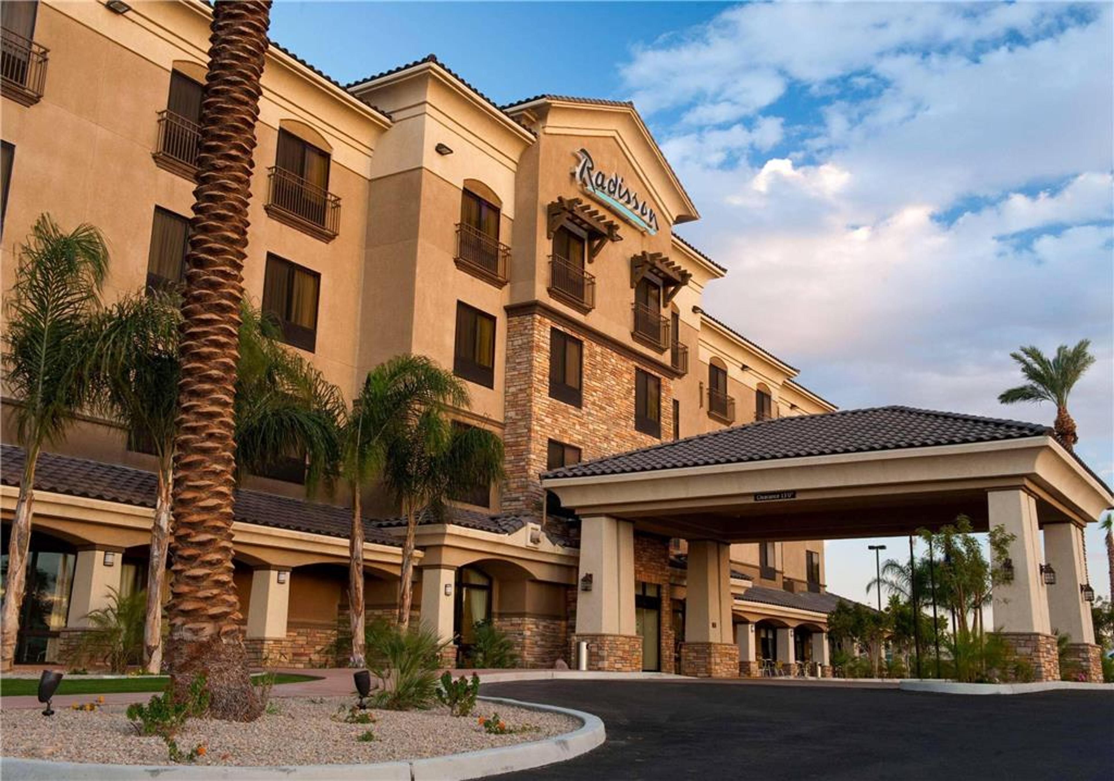 RADISSON HOTEL YUMA