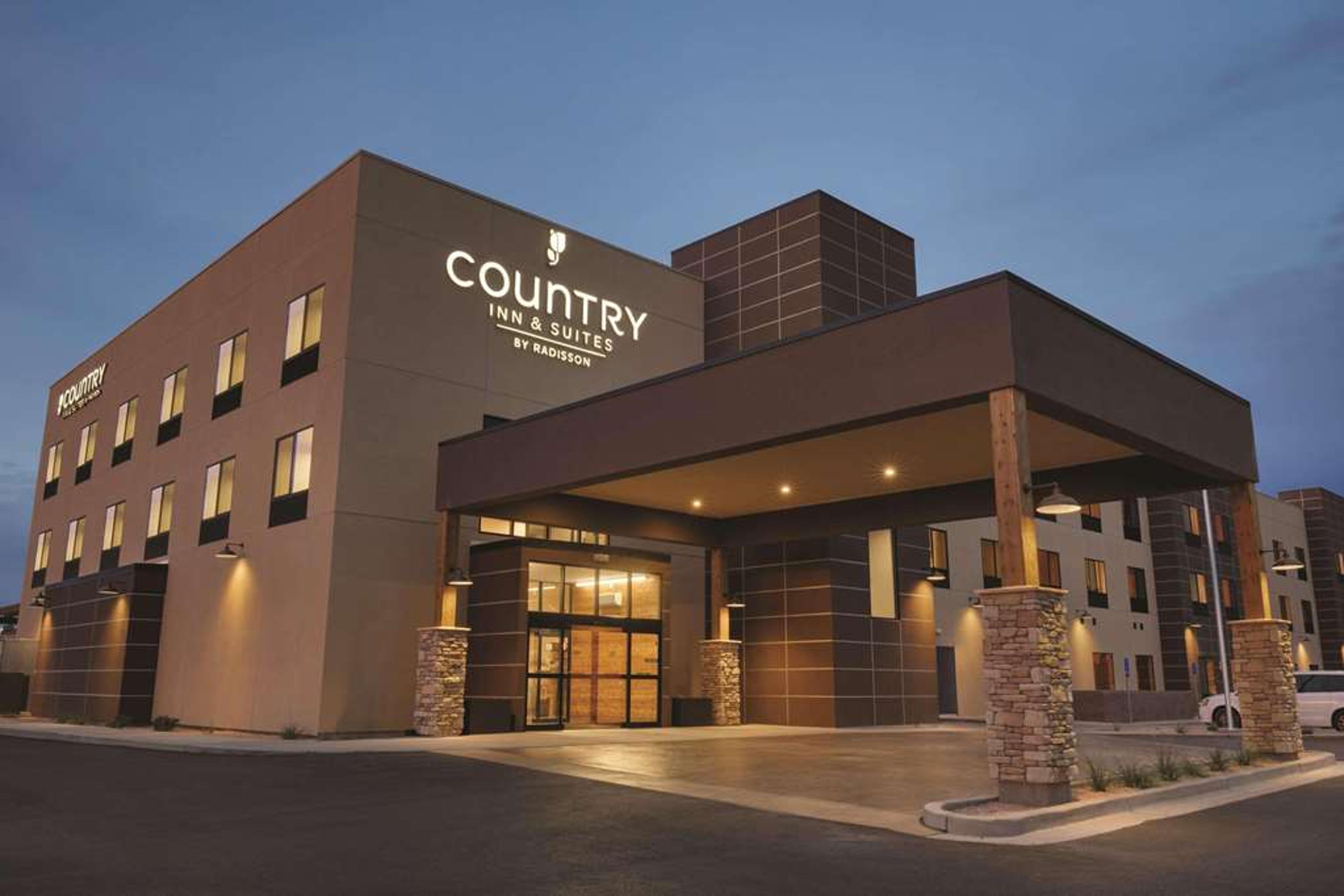 COUNTRY INN & SUITES BY RADISSON PA