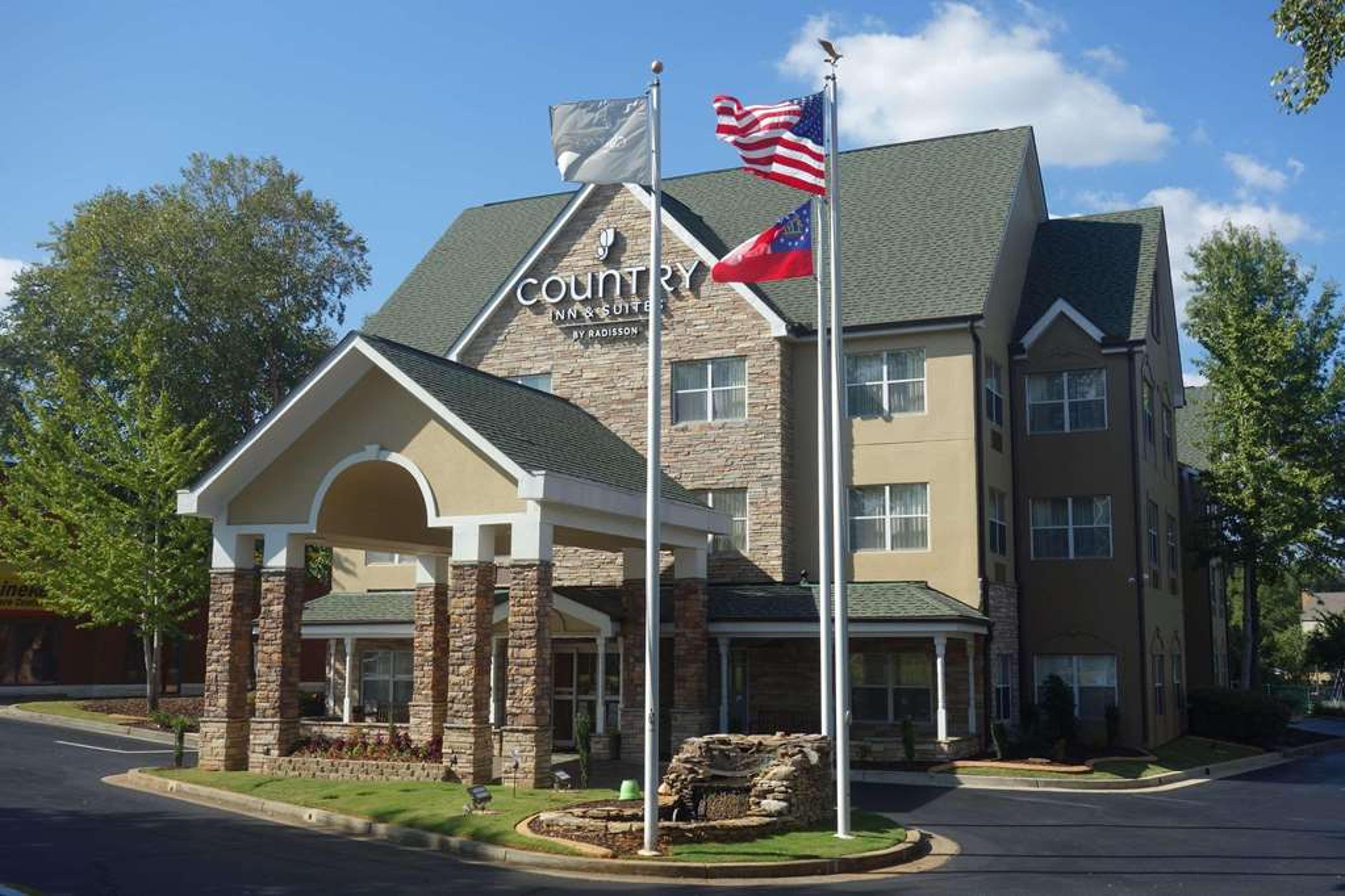 COUNTRY  LAWRENCEVILLE