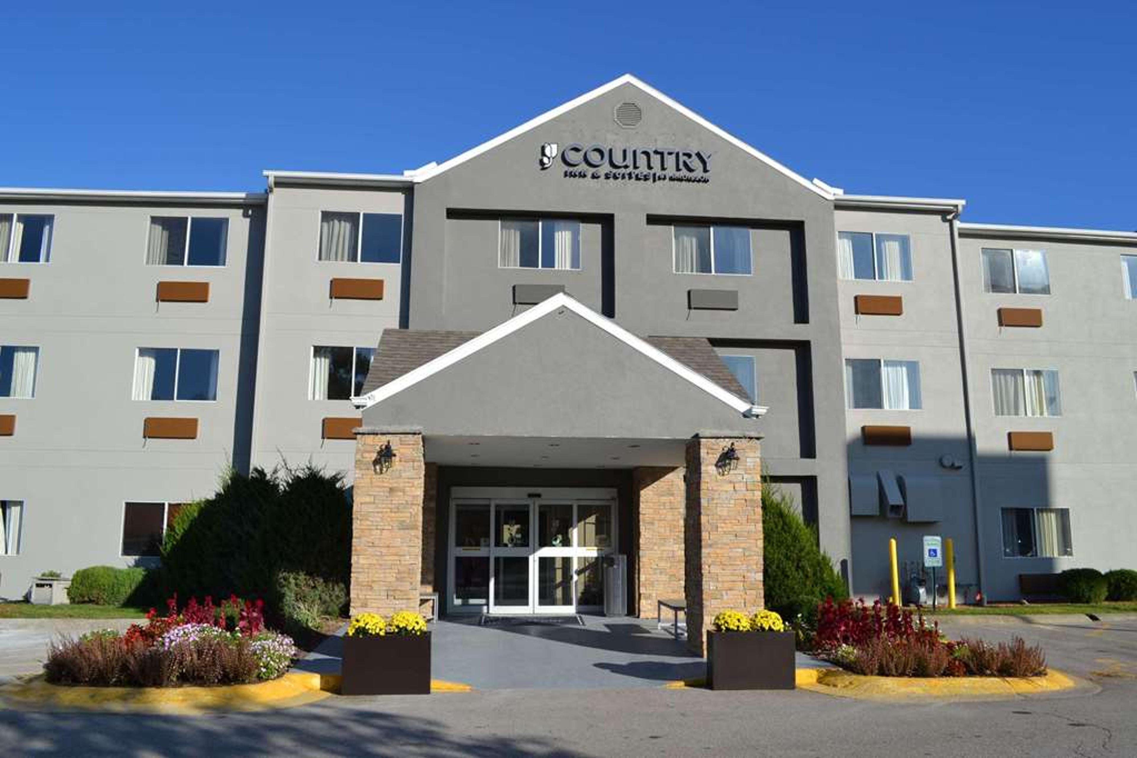 COUNTRY INN & SUITES BY RADISSON FA