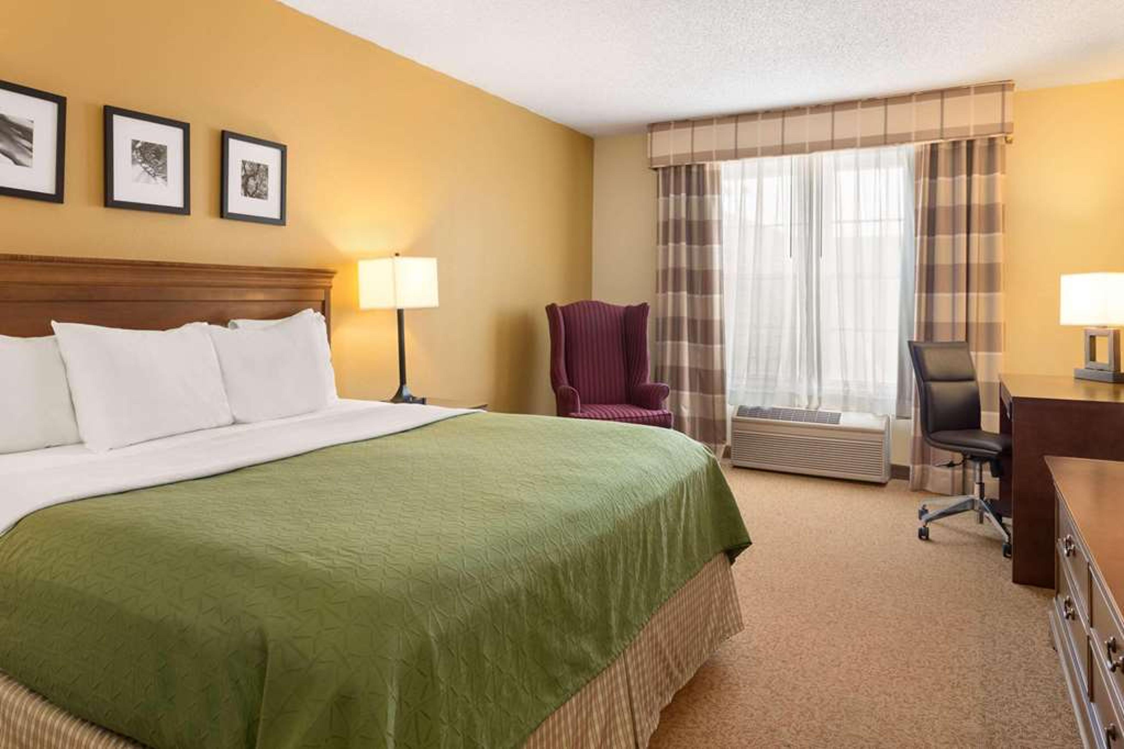 COUNTRY INN & SUITES BY RADISSON SA