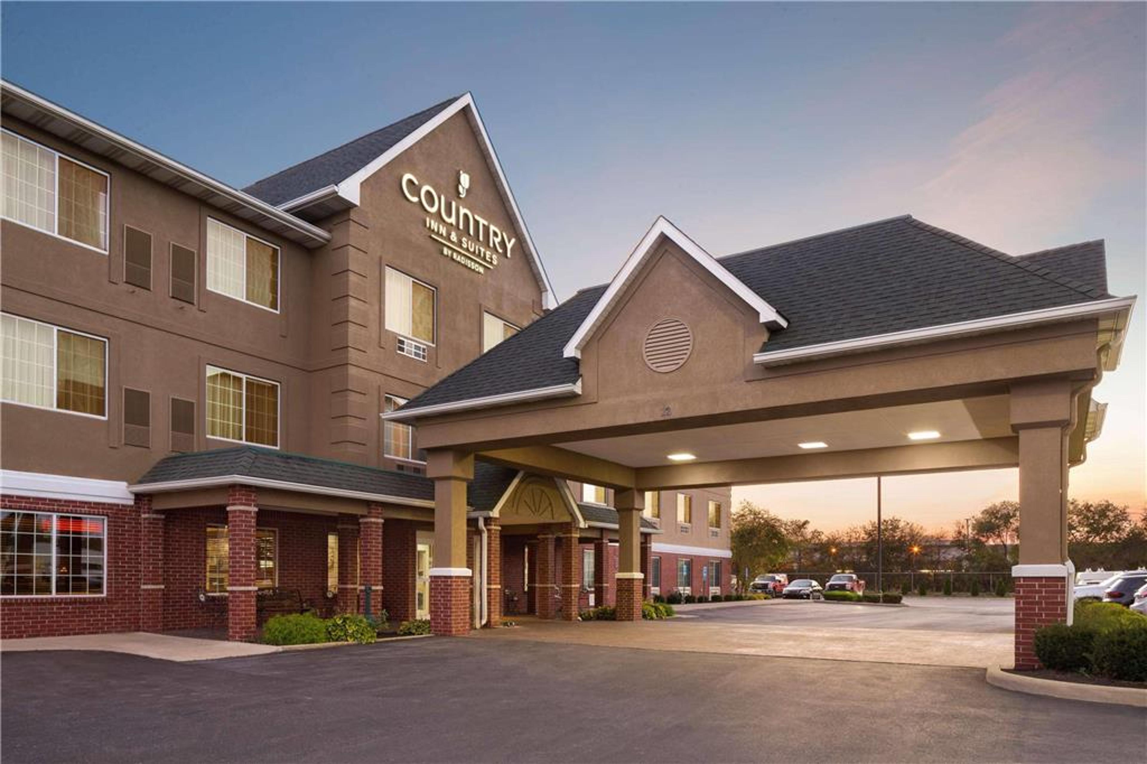 COUNTRY INN AND SUITES BY RADISSON