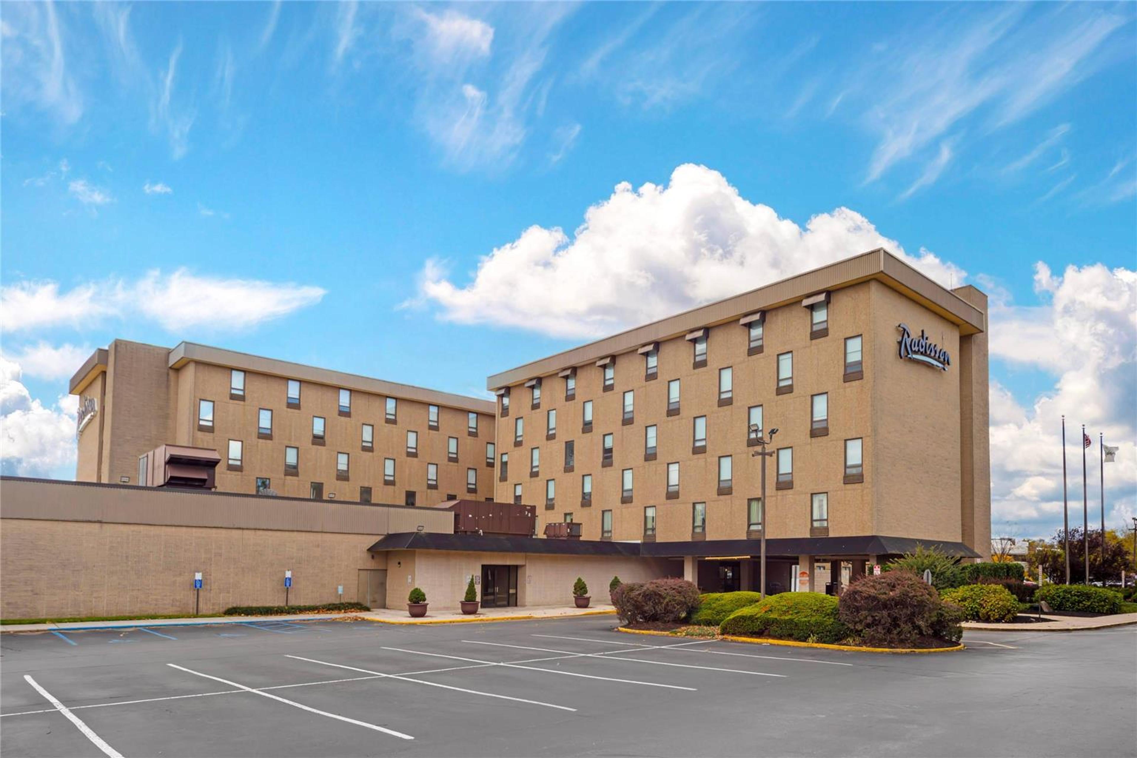 RADISSON HOTEL PHILADELPHIA NORTHEA