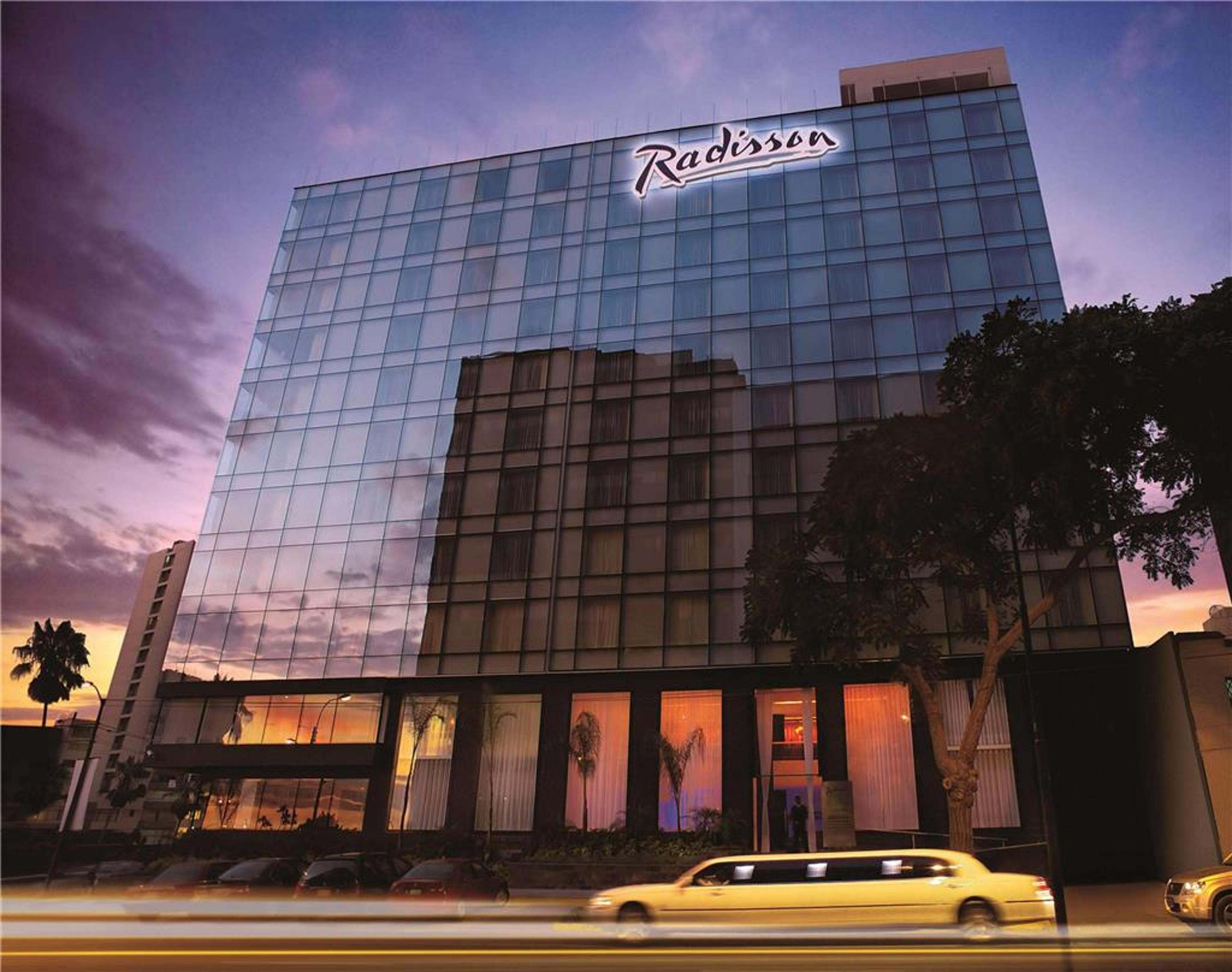 RADISSON HOTEL SAN ISIDRO