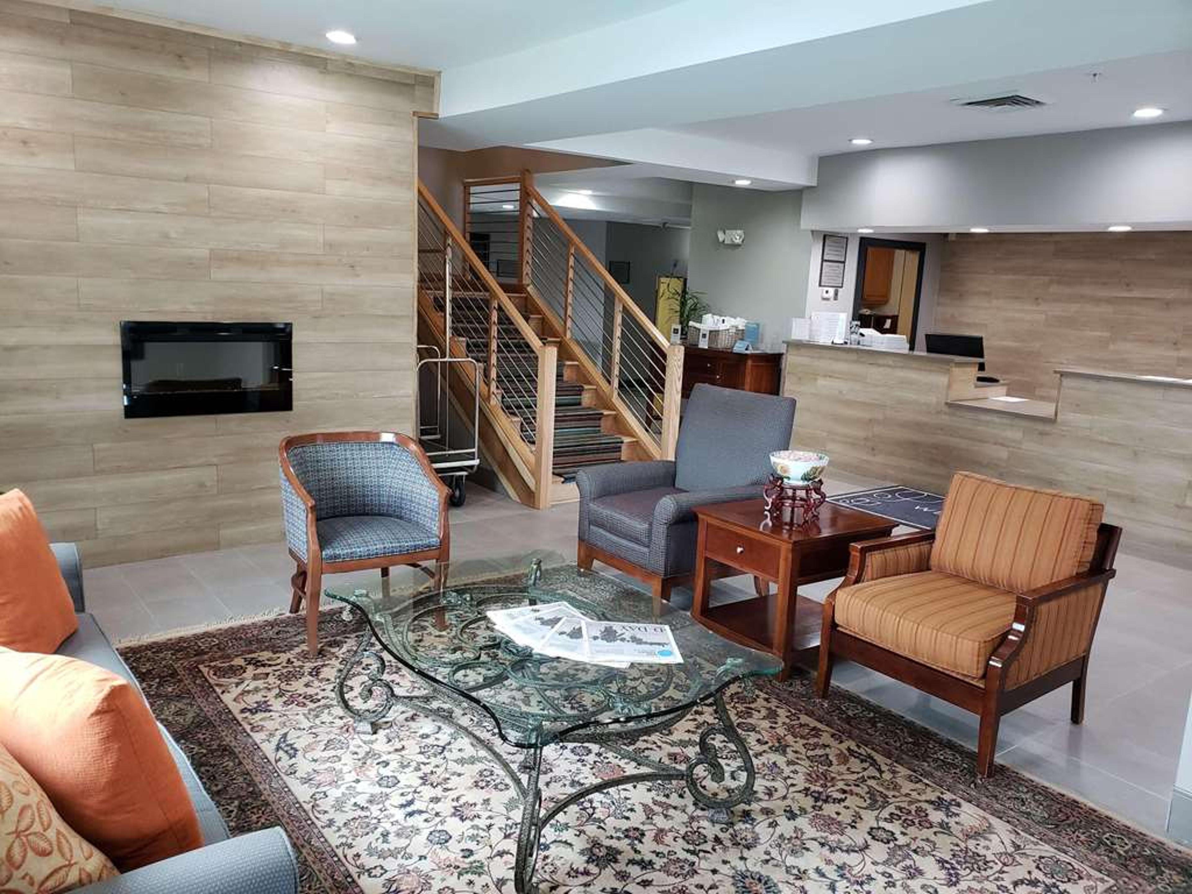 COUNTRY INN AND SUITES BY RADISSON