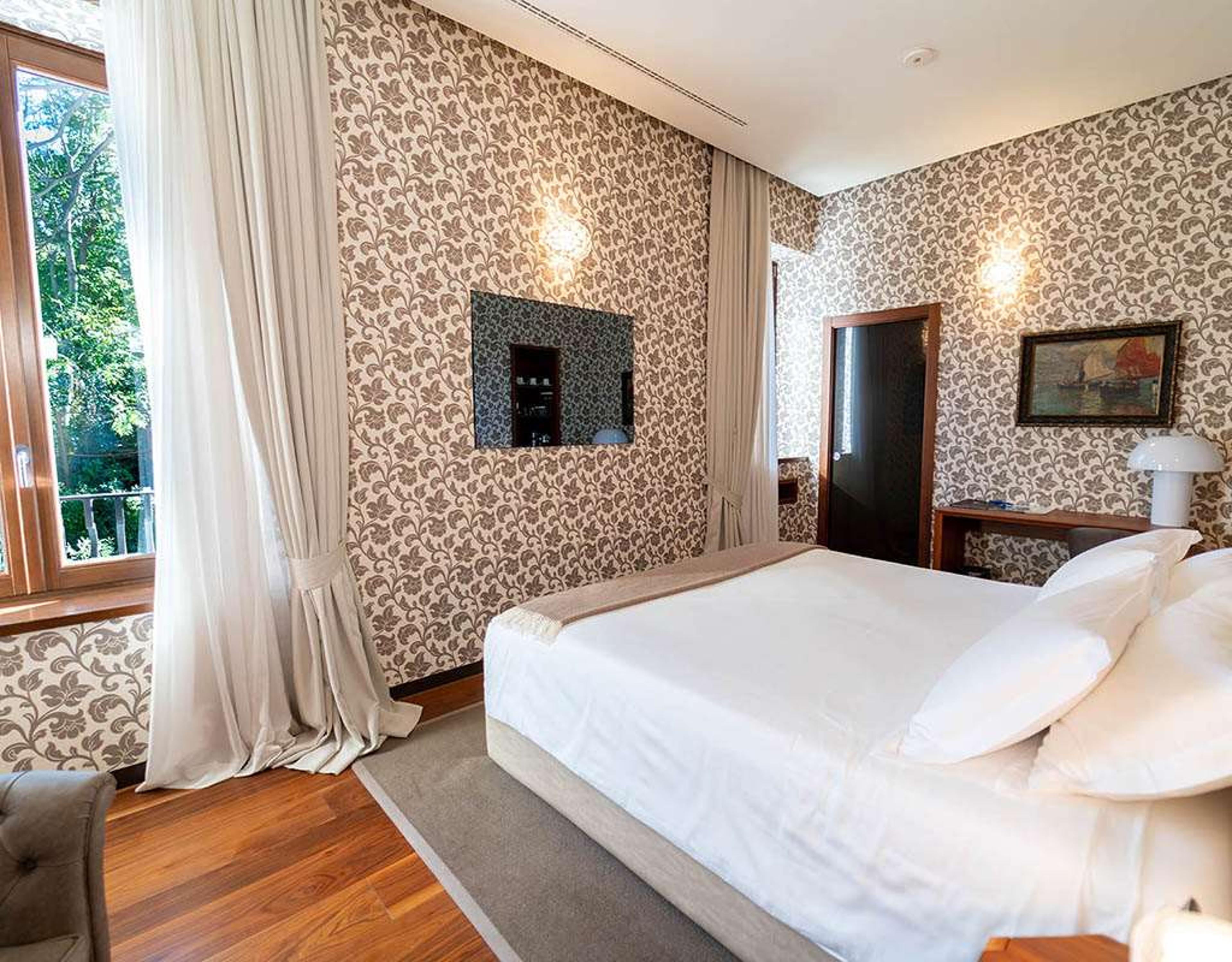 VILLA LARIO RESORT MANDELLO