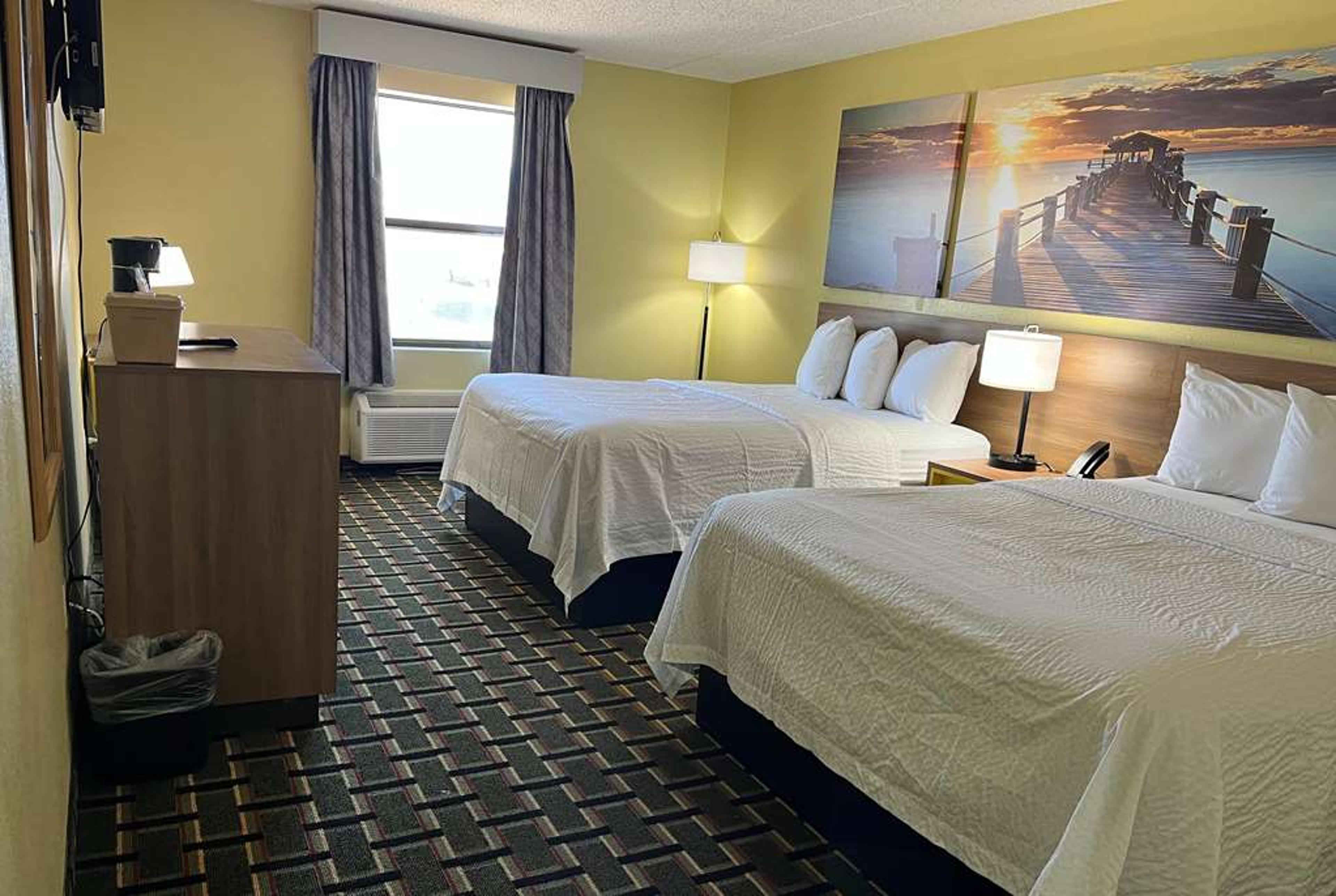 DAYS INN BY WYNDHAM PARK CITY KANSA