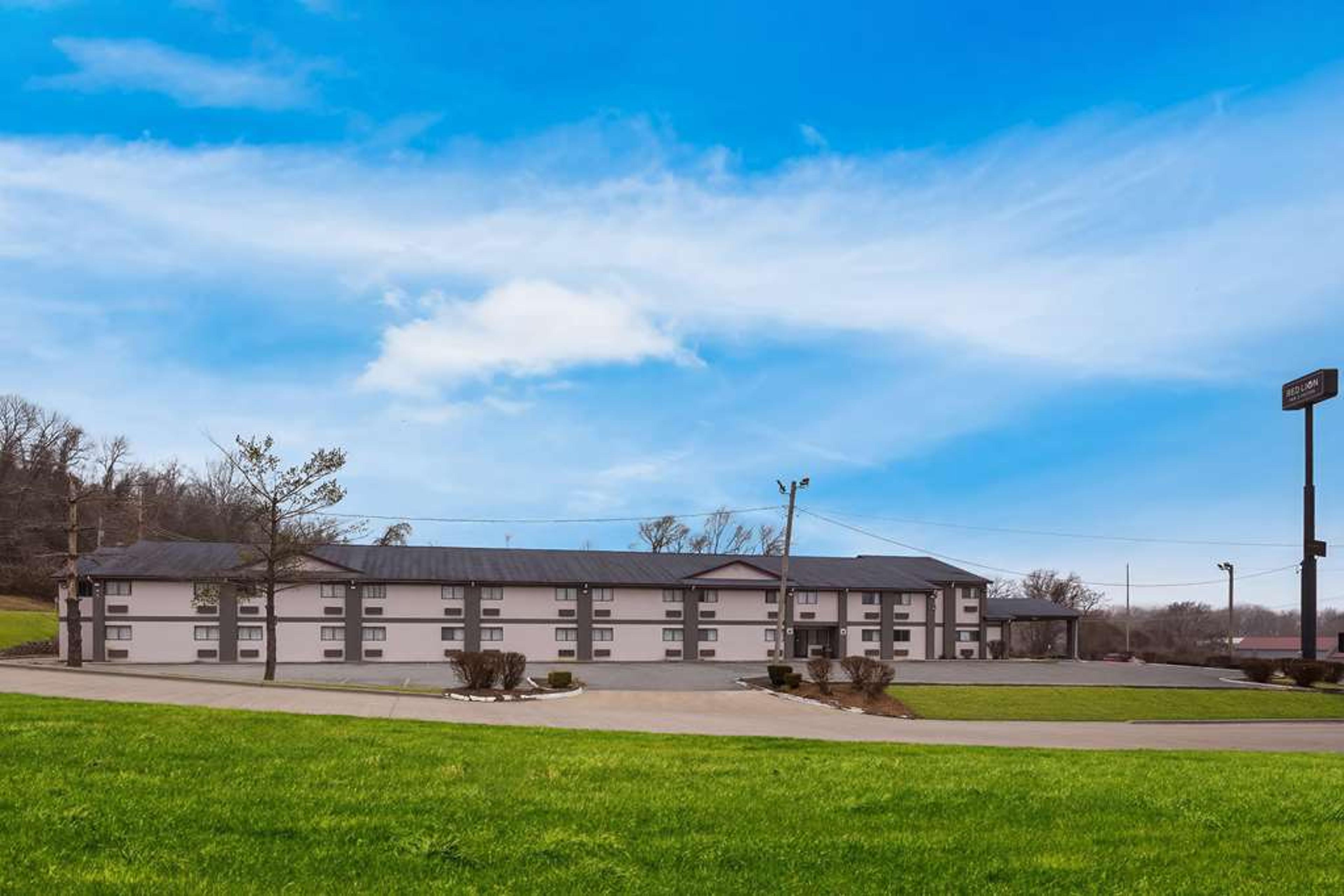 RLIS AND SUITES CASEYVILLE