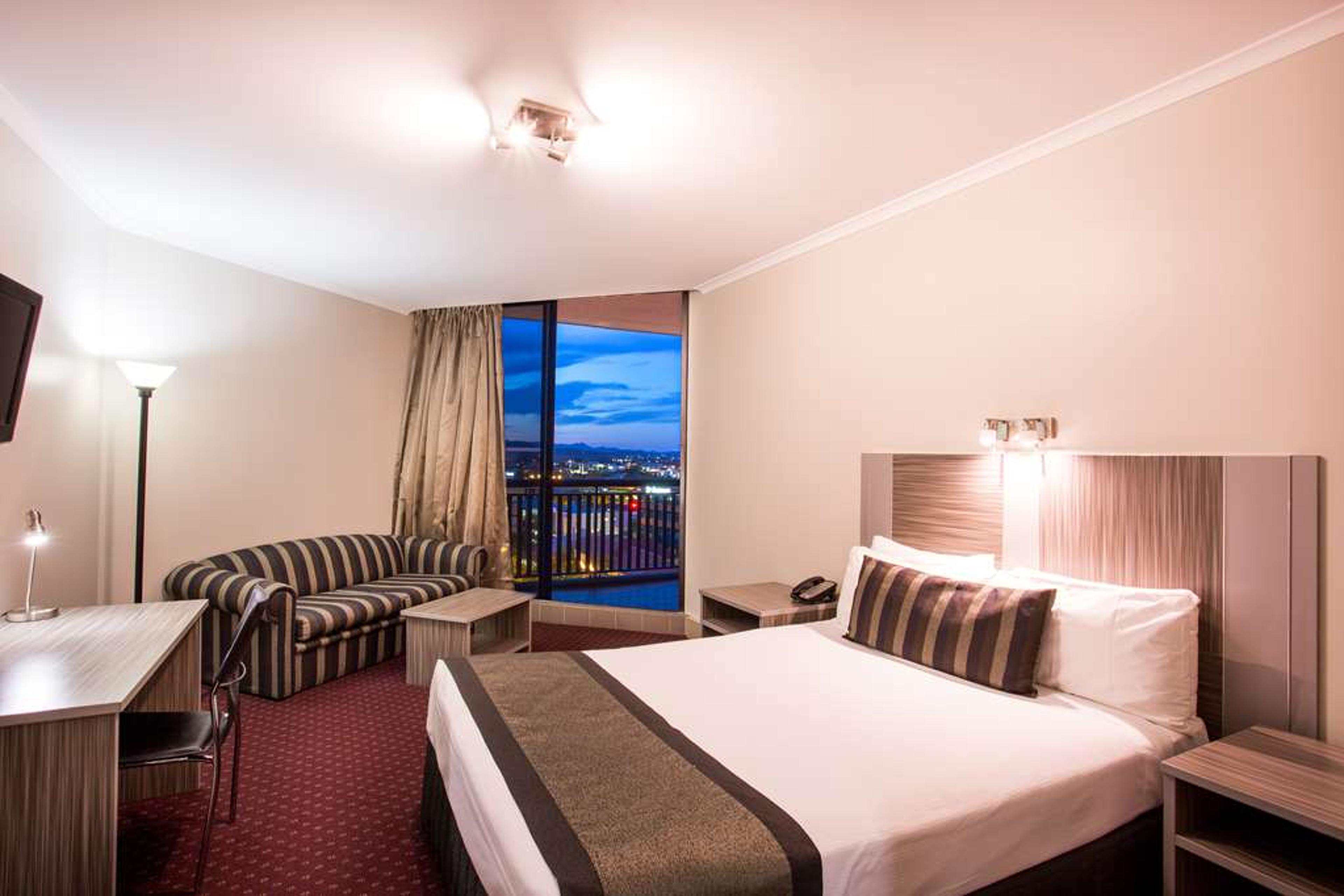 HOTEL GRAND CHANCELLOR BRISBANE