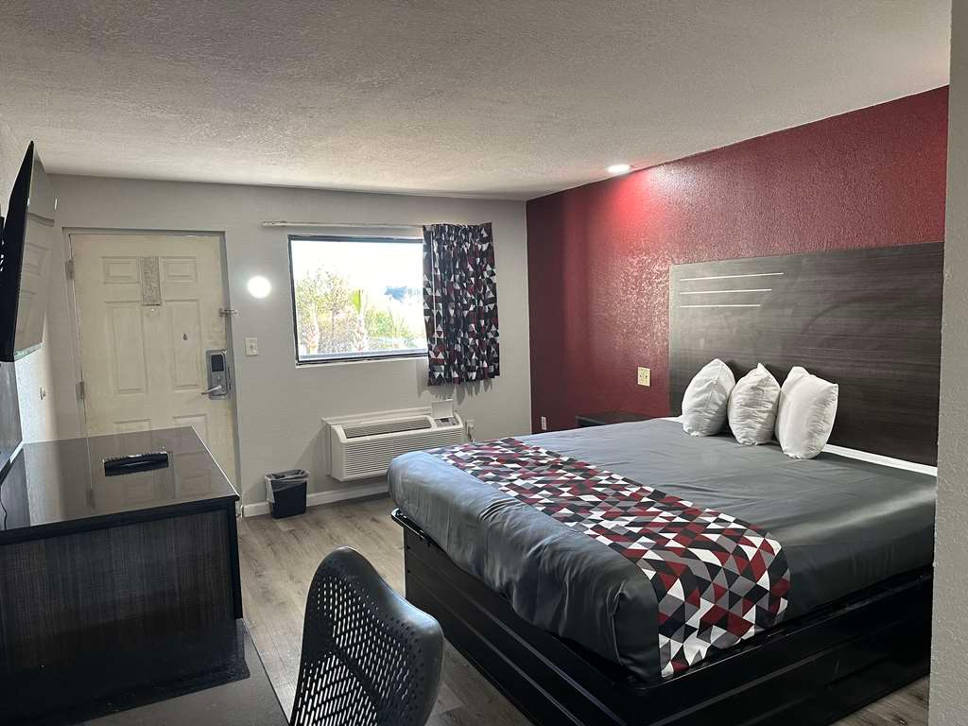 RODEWAY INN