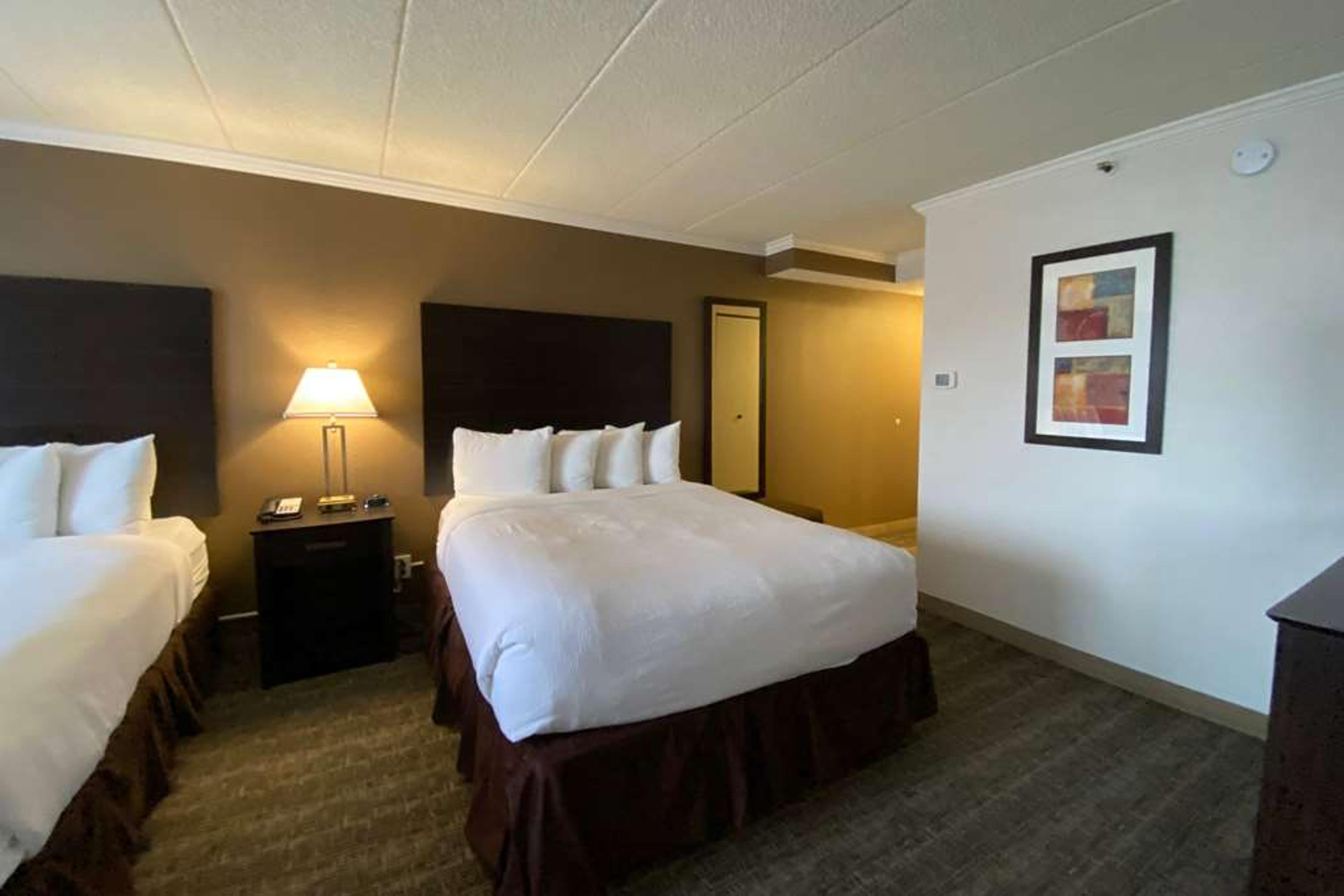 WYNDHAM BURNSVILLE NICOLLET INN