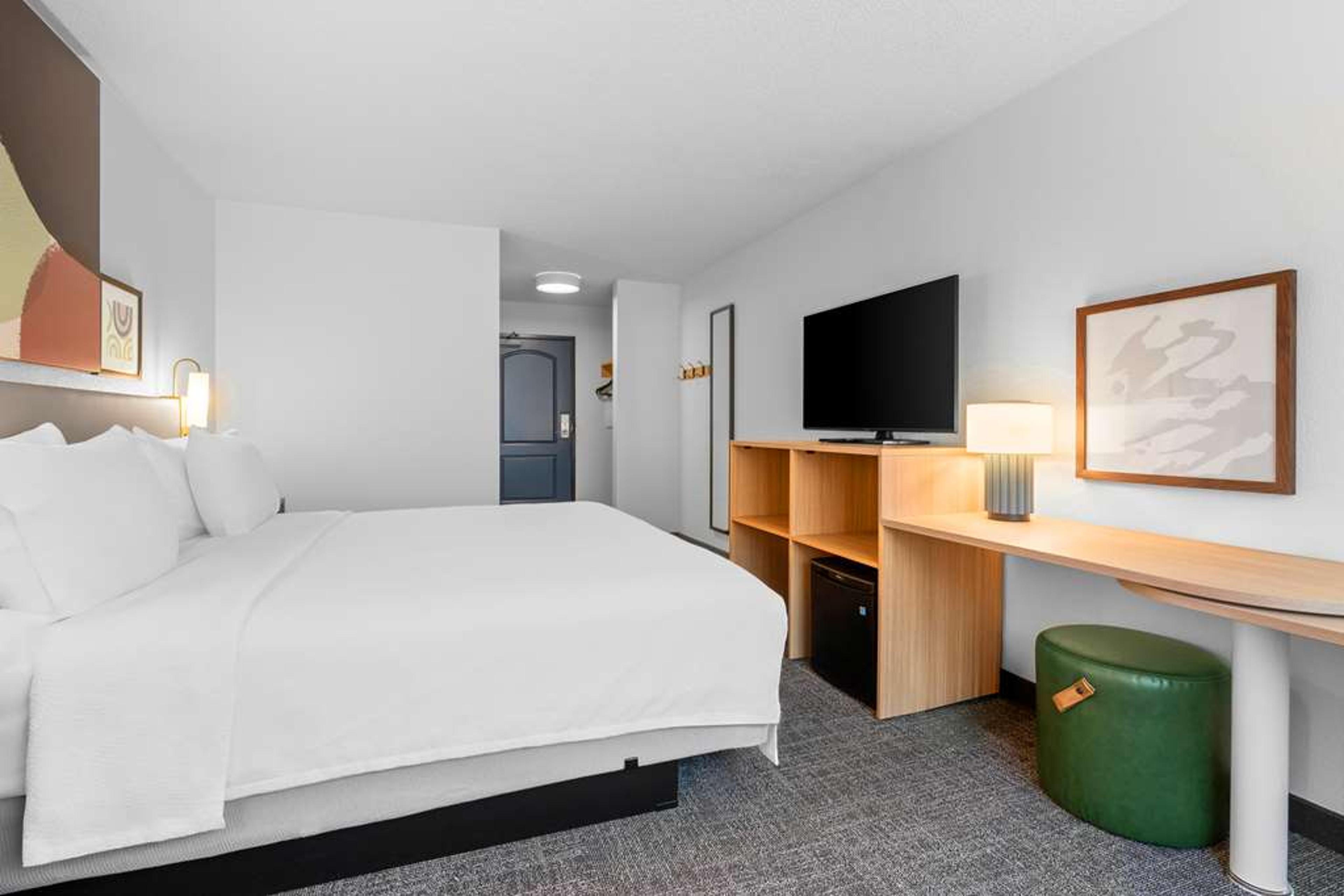 SPARK BY HILTON MODESTO