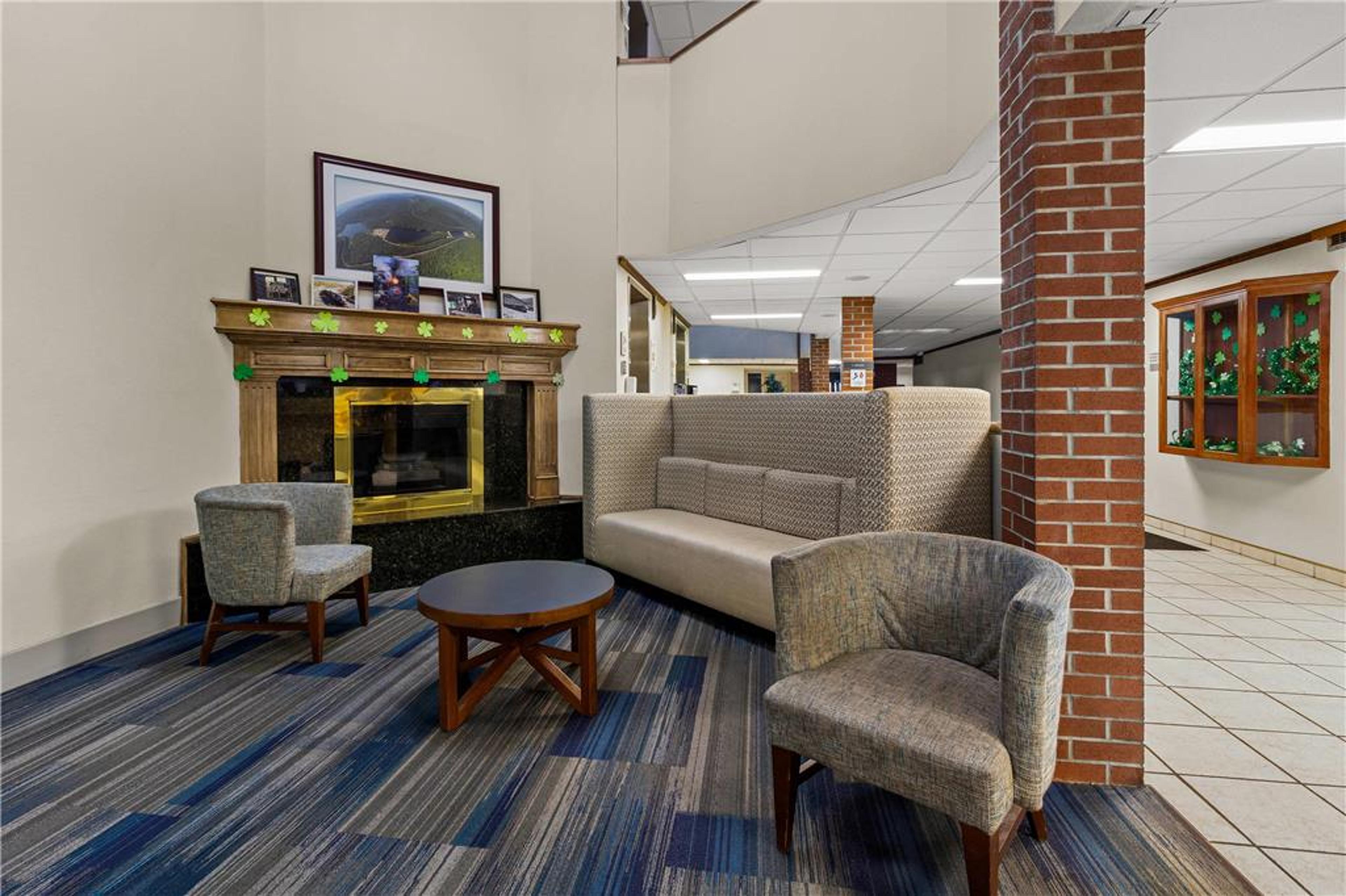 SUBURBAN STUDIOS ALTOONA