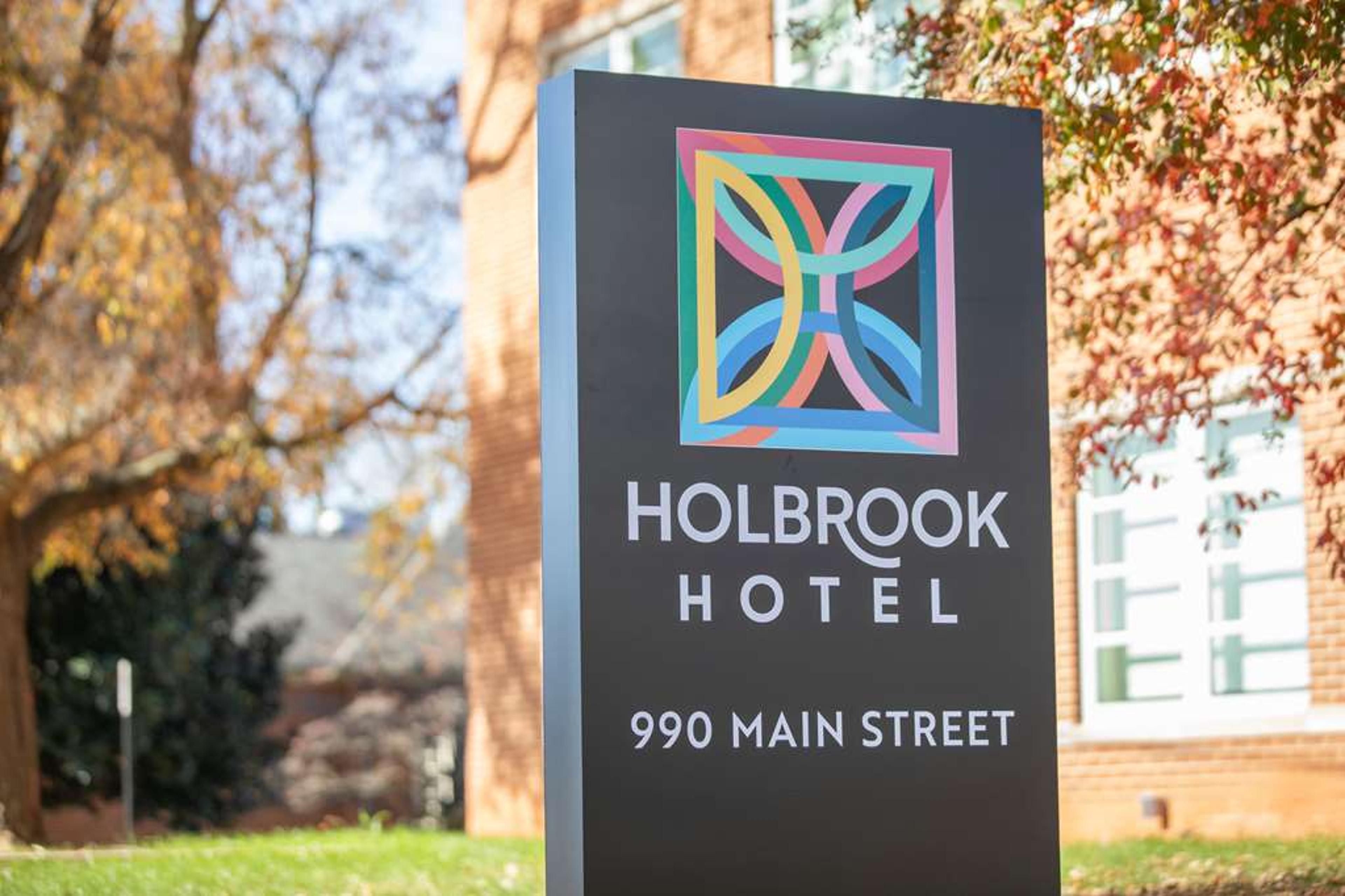 THE HOLBROOK HOTEL