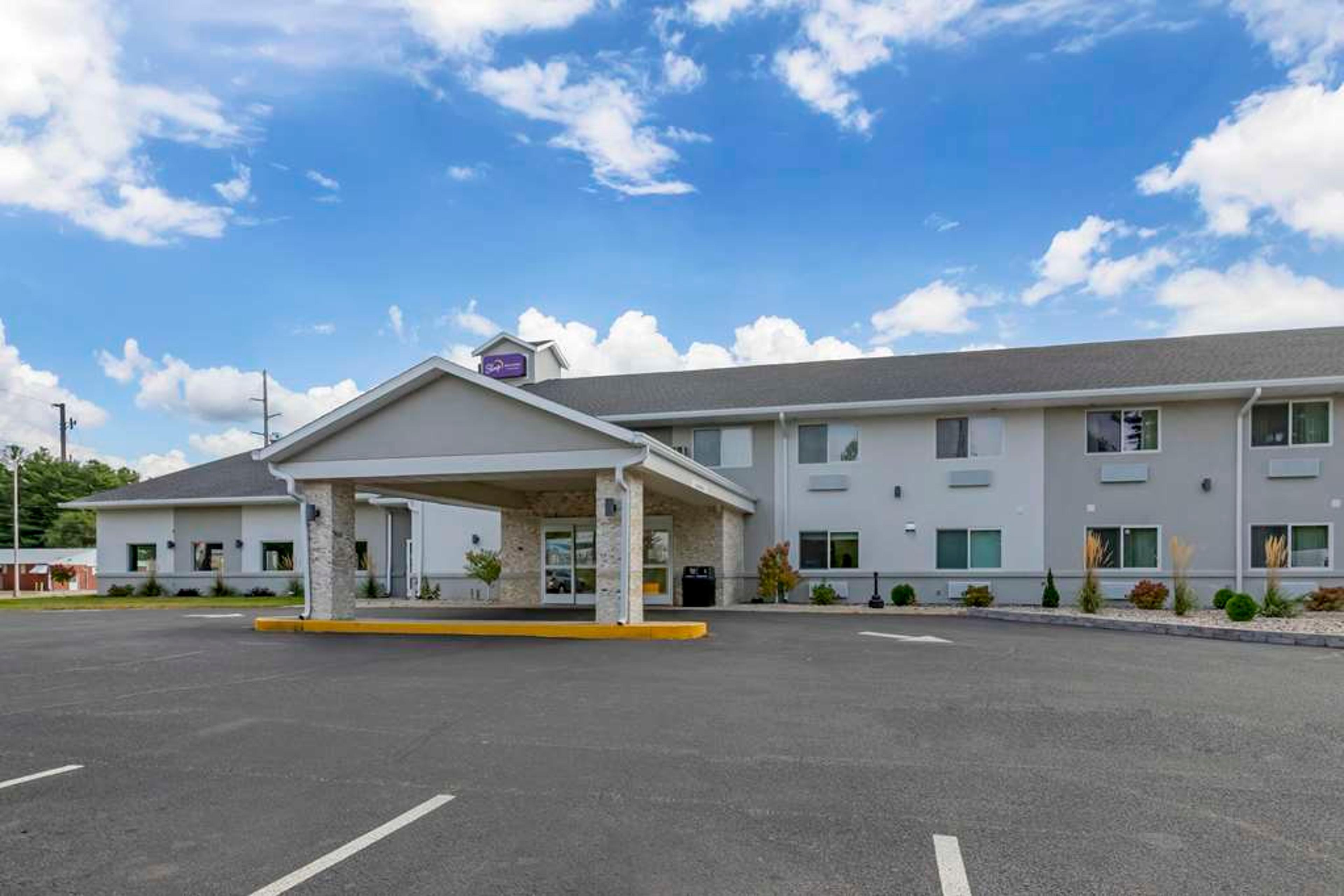 SLEEP INN AND SUITES
