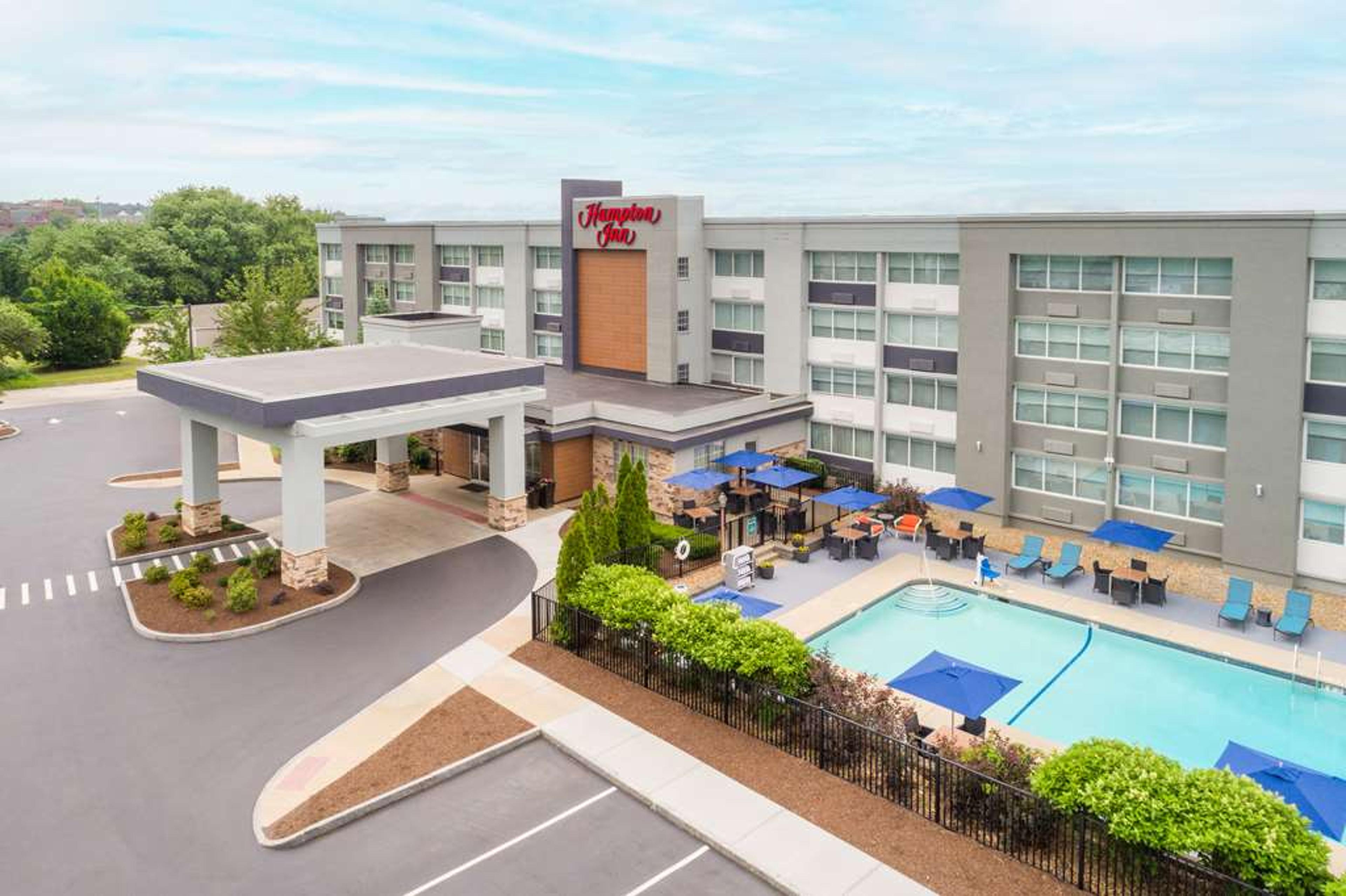 HAMPTON INN BY HILTON MANCHESTER
