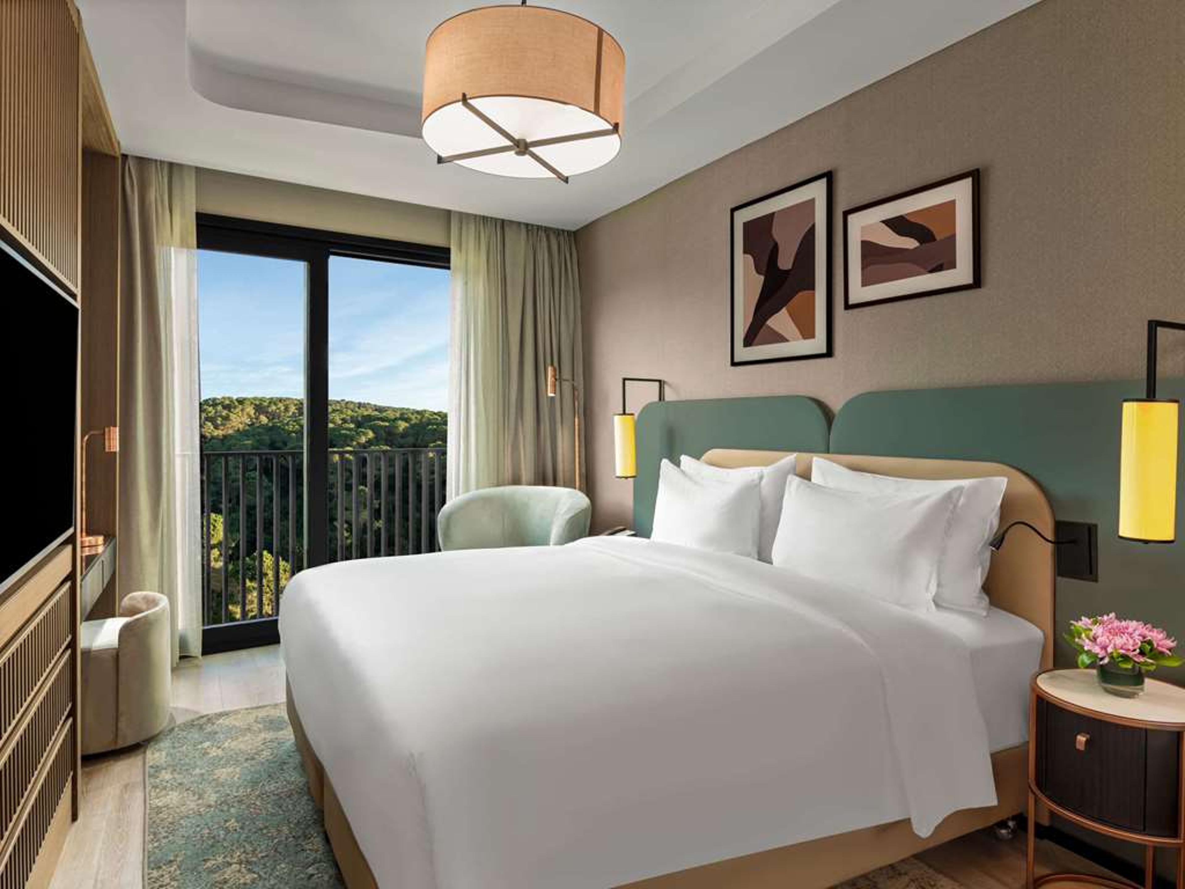 Mövenpick Living Istanbul Saklivadi