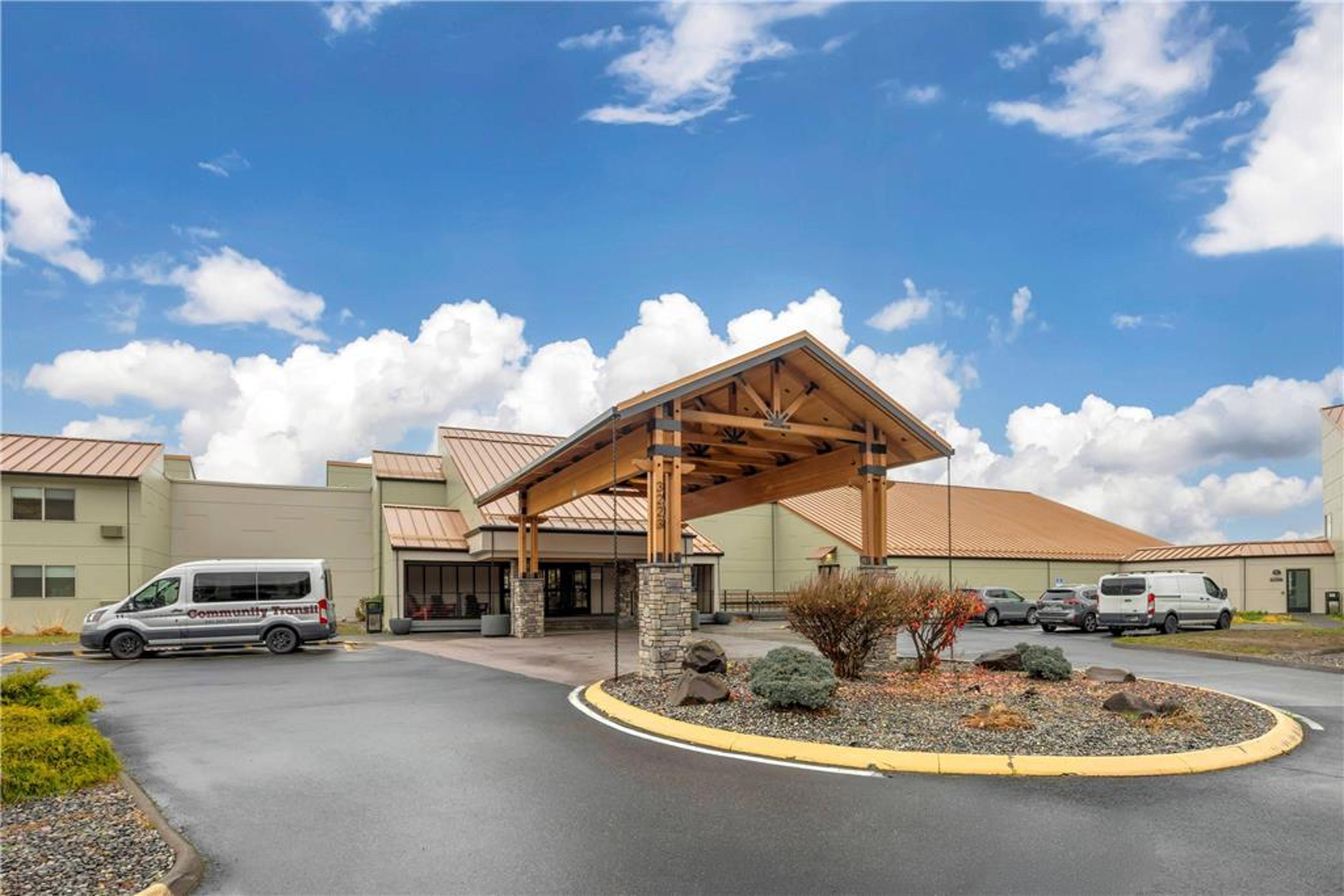 COLUMBIA RIVER HOTEL AND CONFERENCE