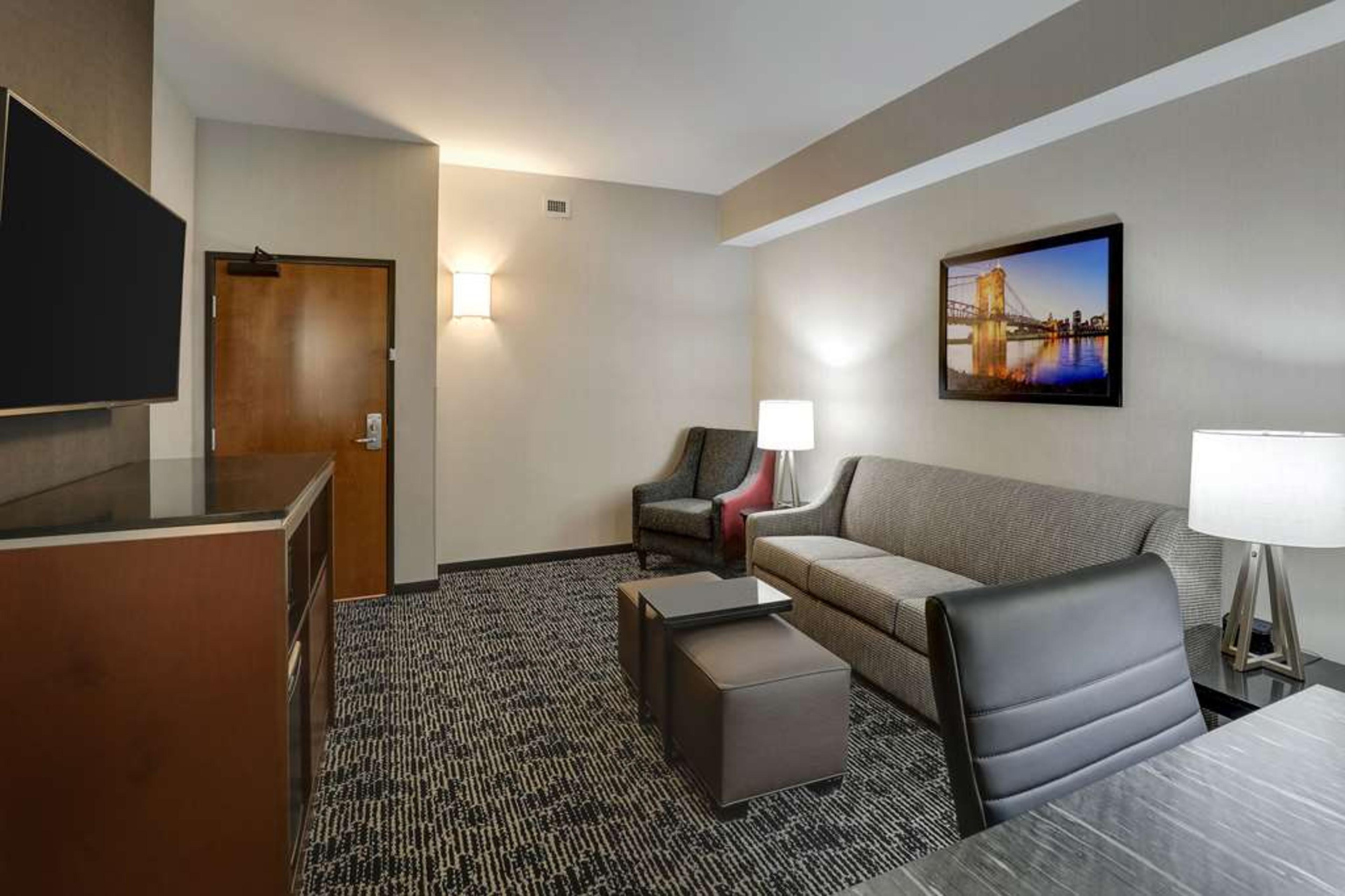 Drury Plaza Hotel Cincinnati Florence