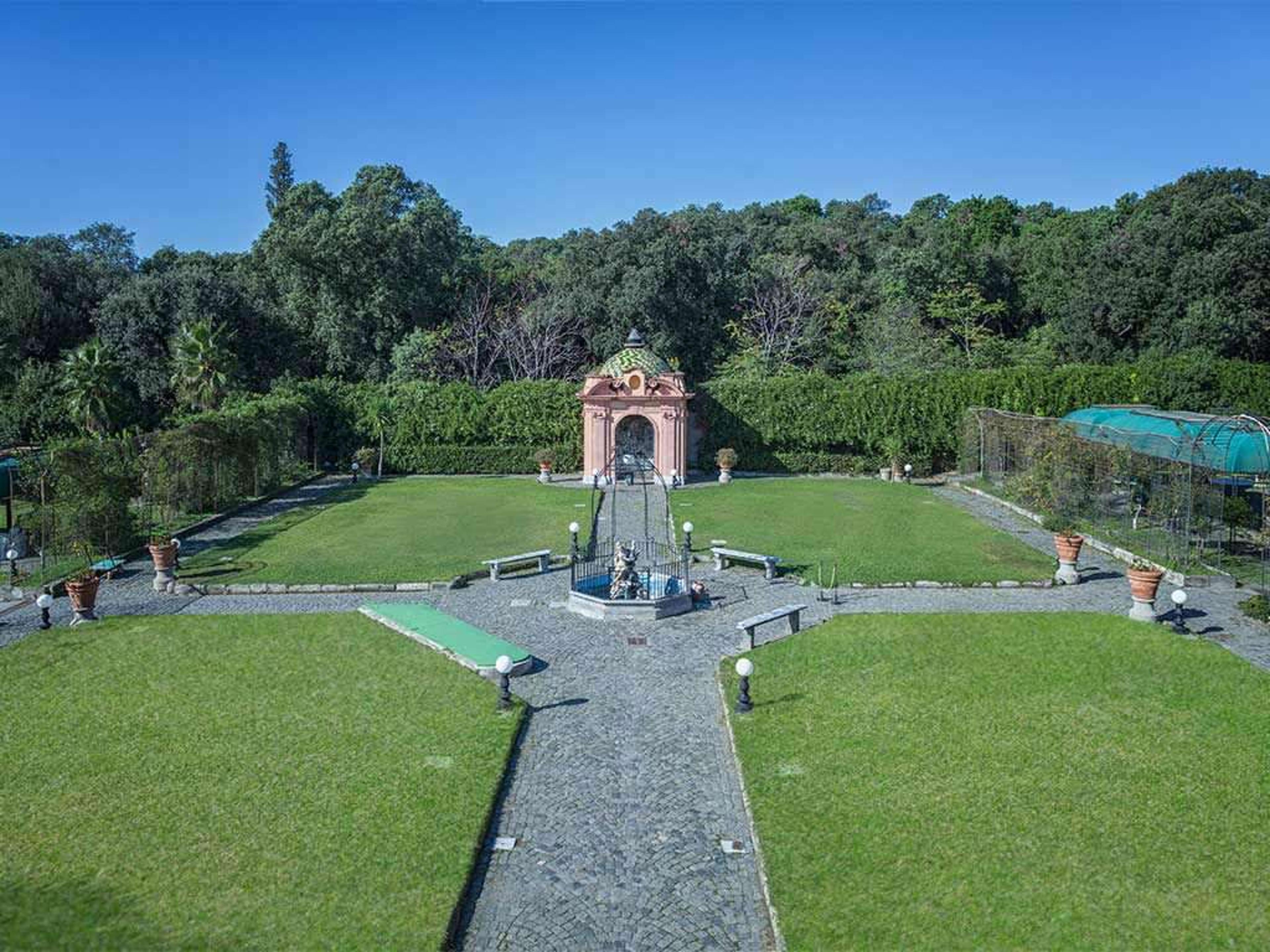 VILLA SIGNORINI EVENTS AND HOTEL