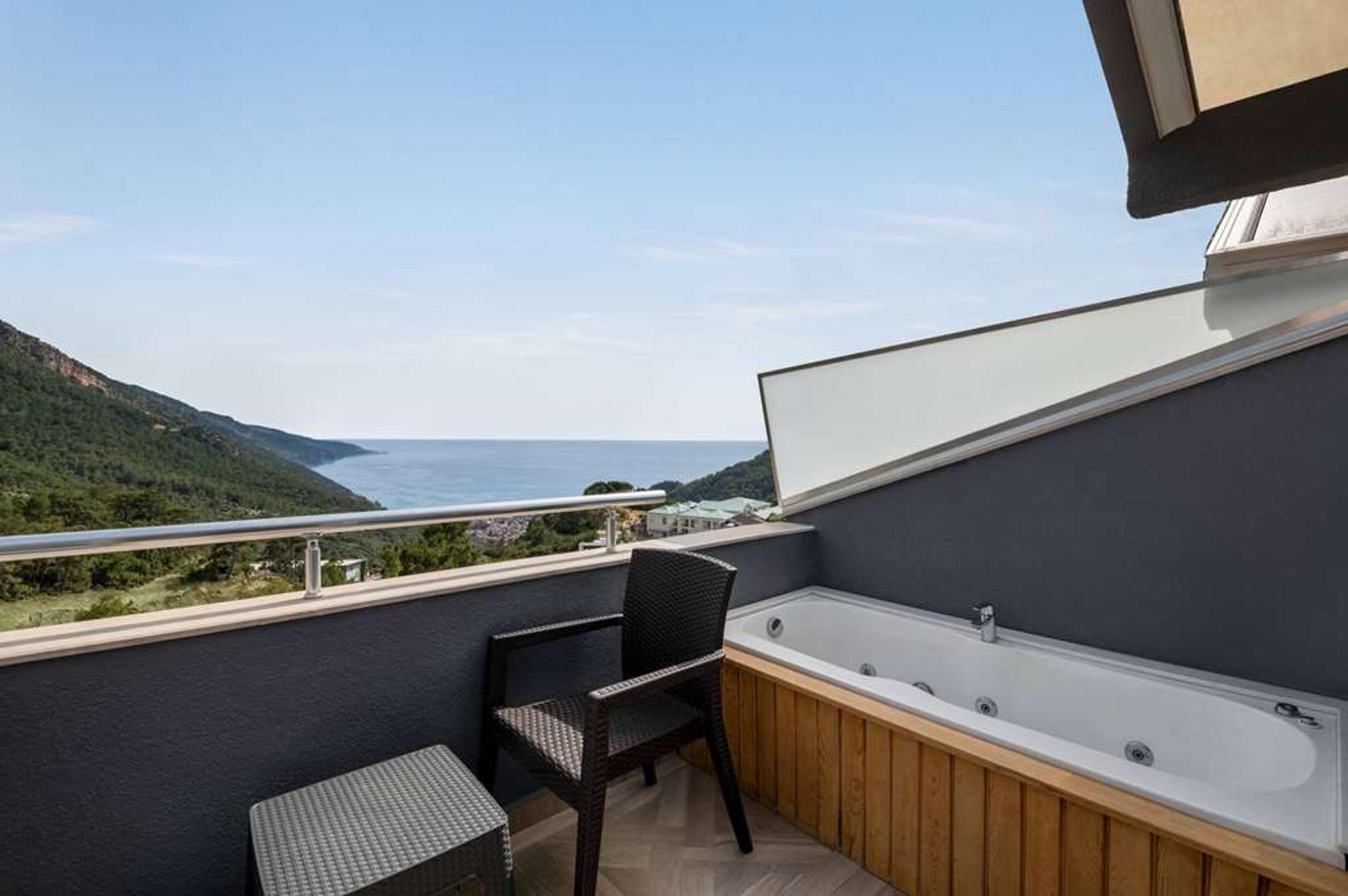 RAMADA BY WYNDHAM FETHIYE OLUDENIZ