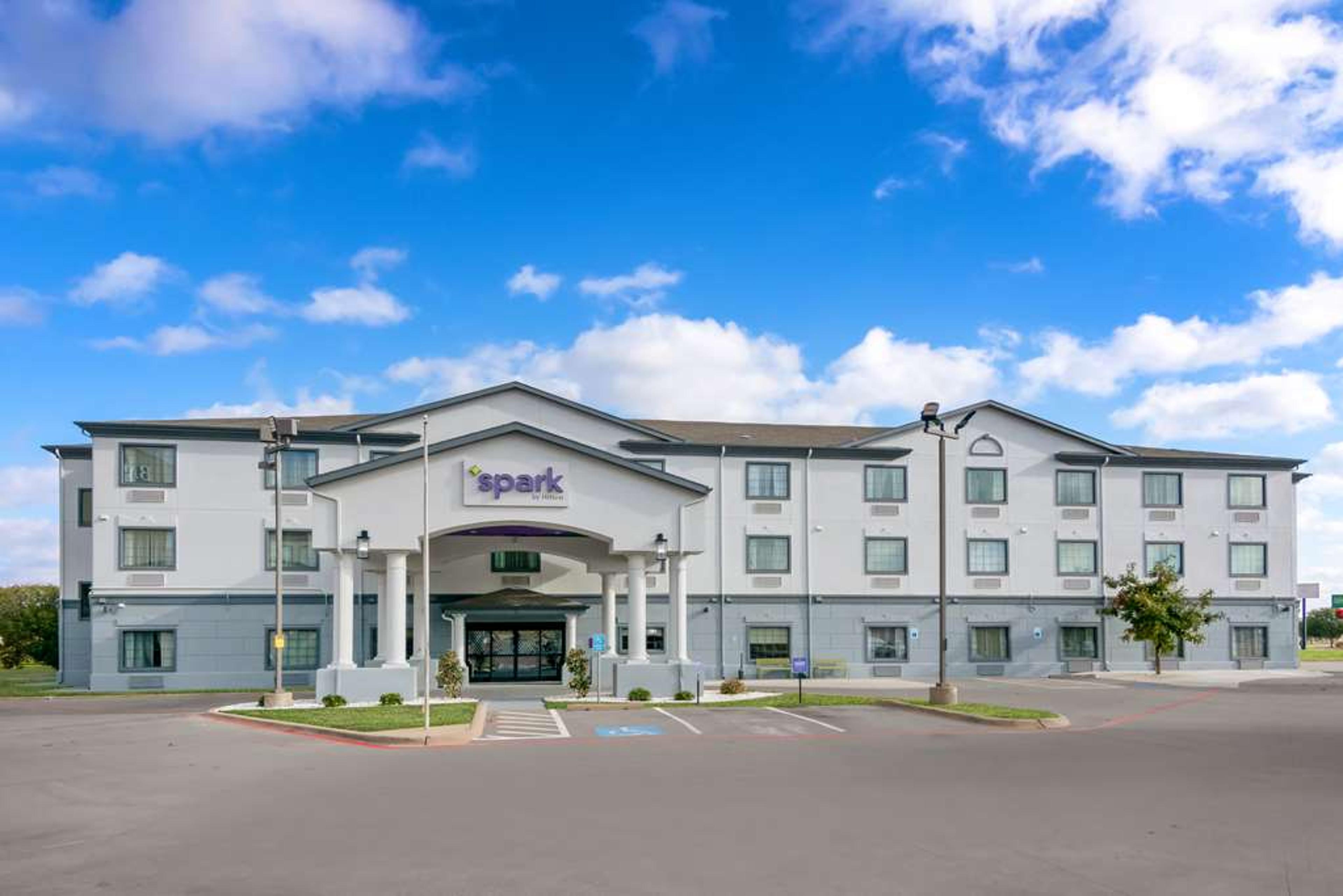 SPARK BY HILTON WICHITA FALLS