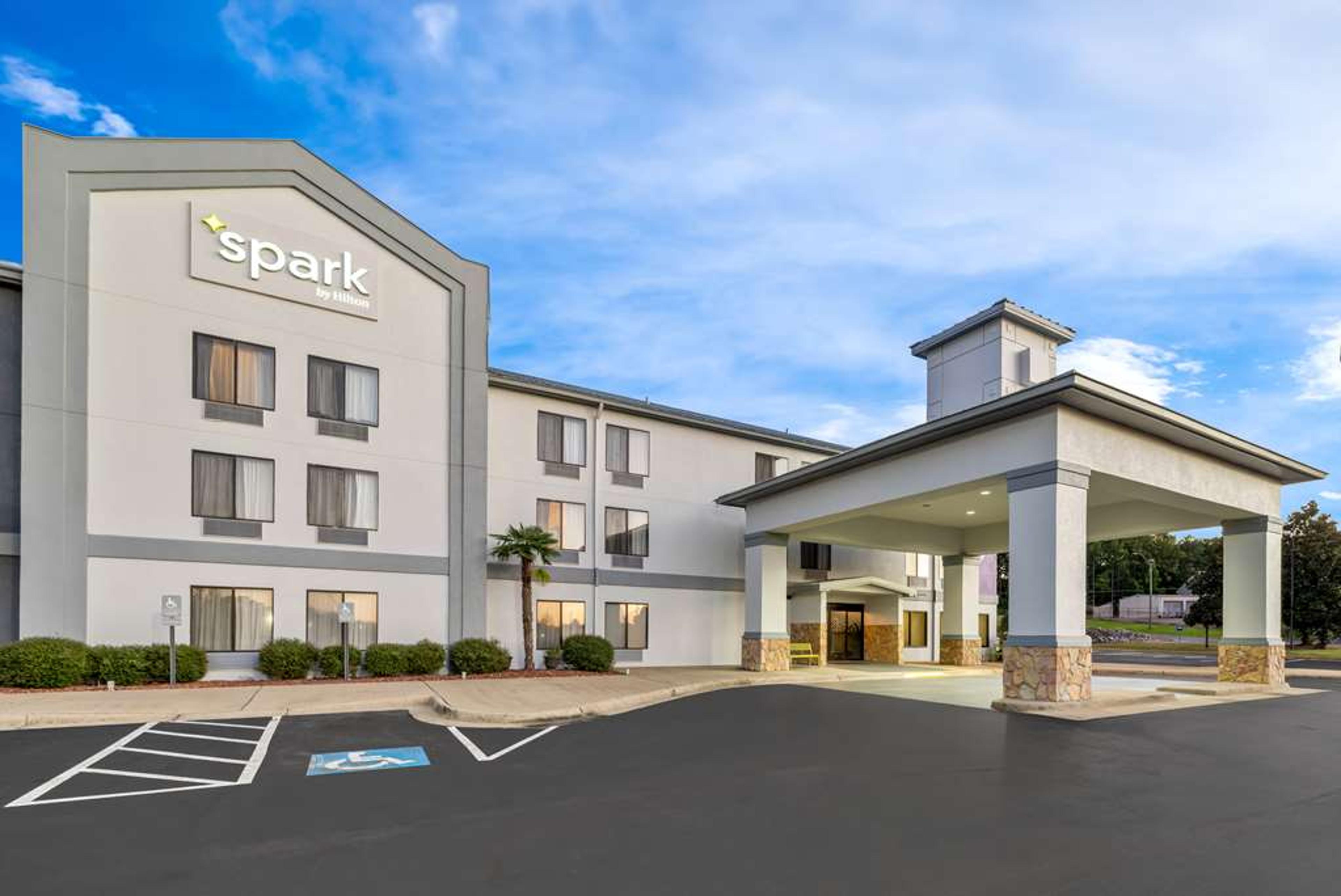 SPARK BY HILTON TUSCALOOSA UA