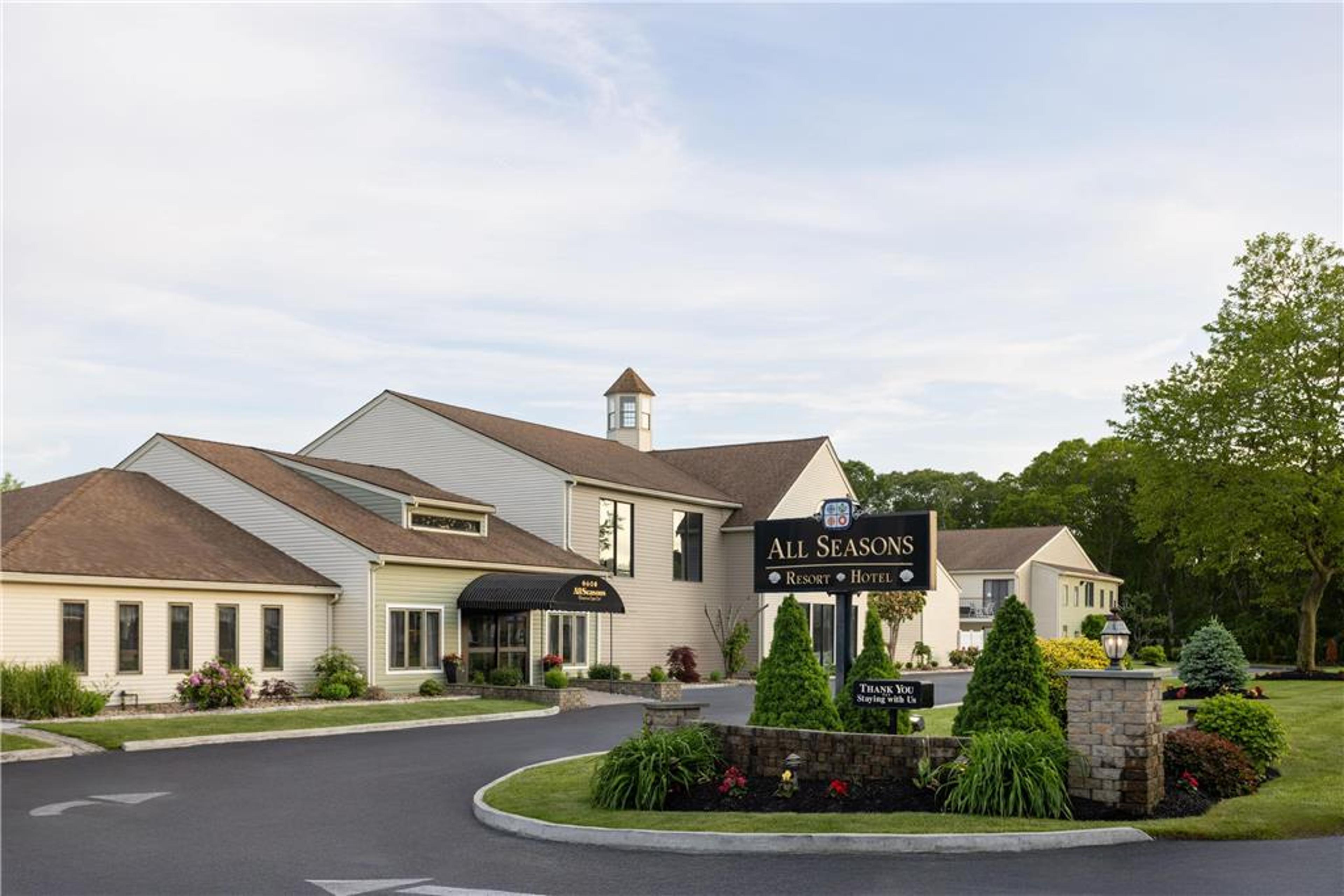 ALL SEASONS RESORT, TRADEMARK COLLE