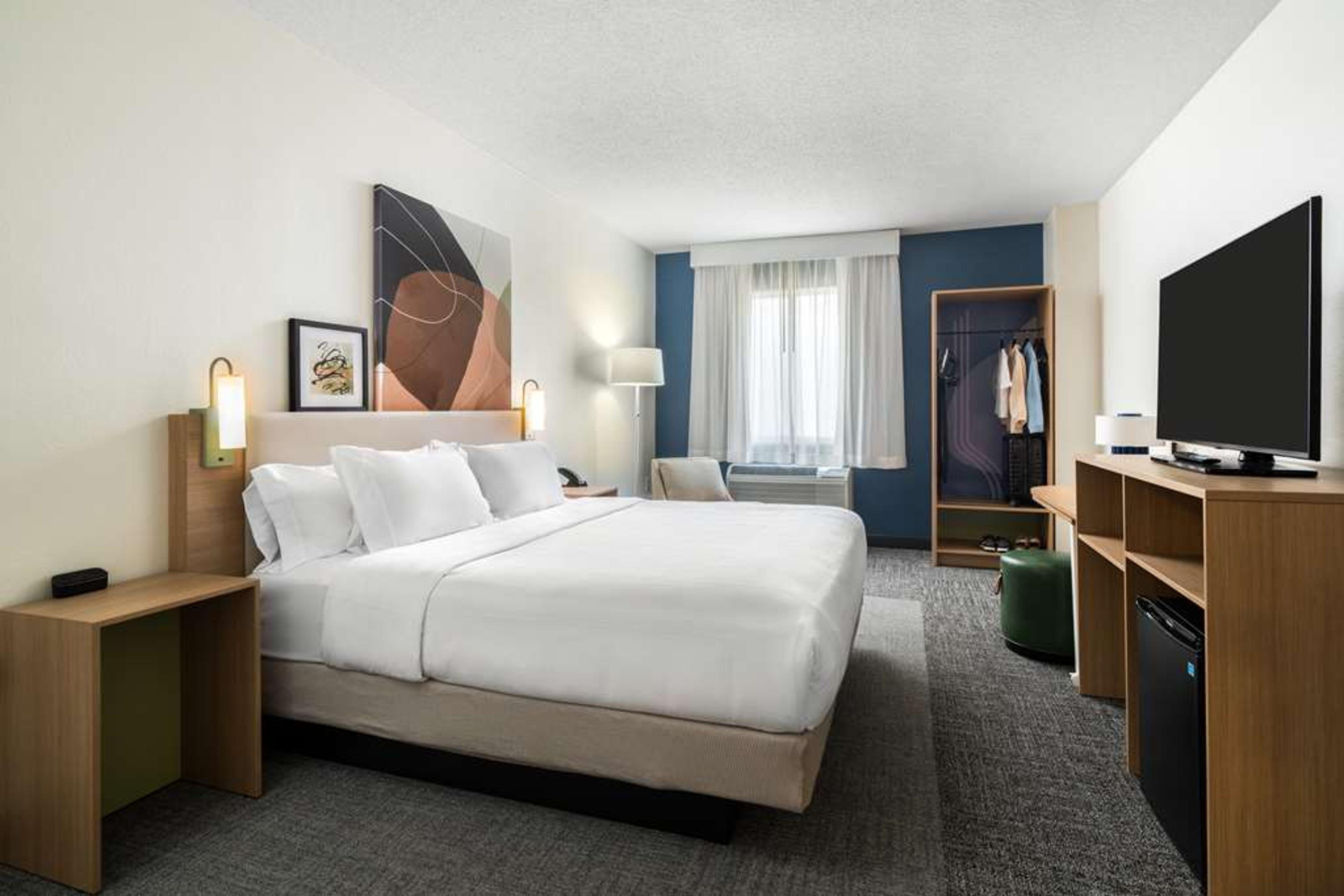 SPARK BY HILTON OPELOUSAS