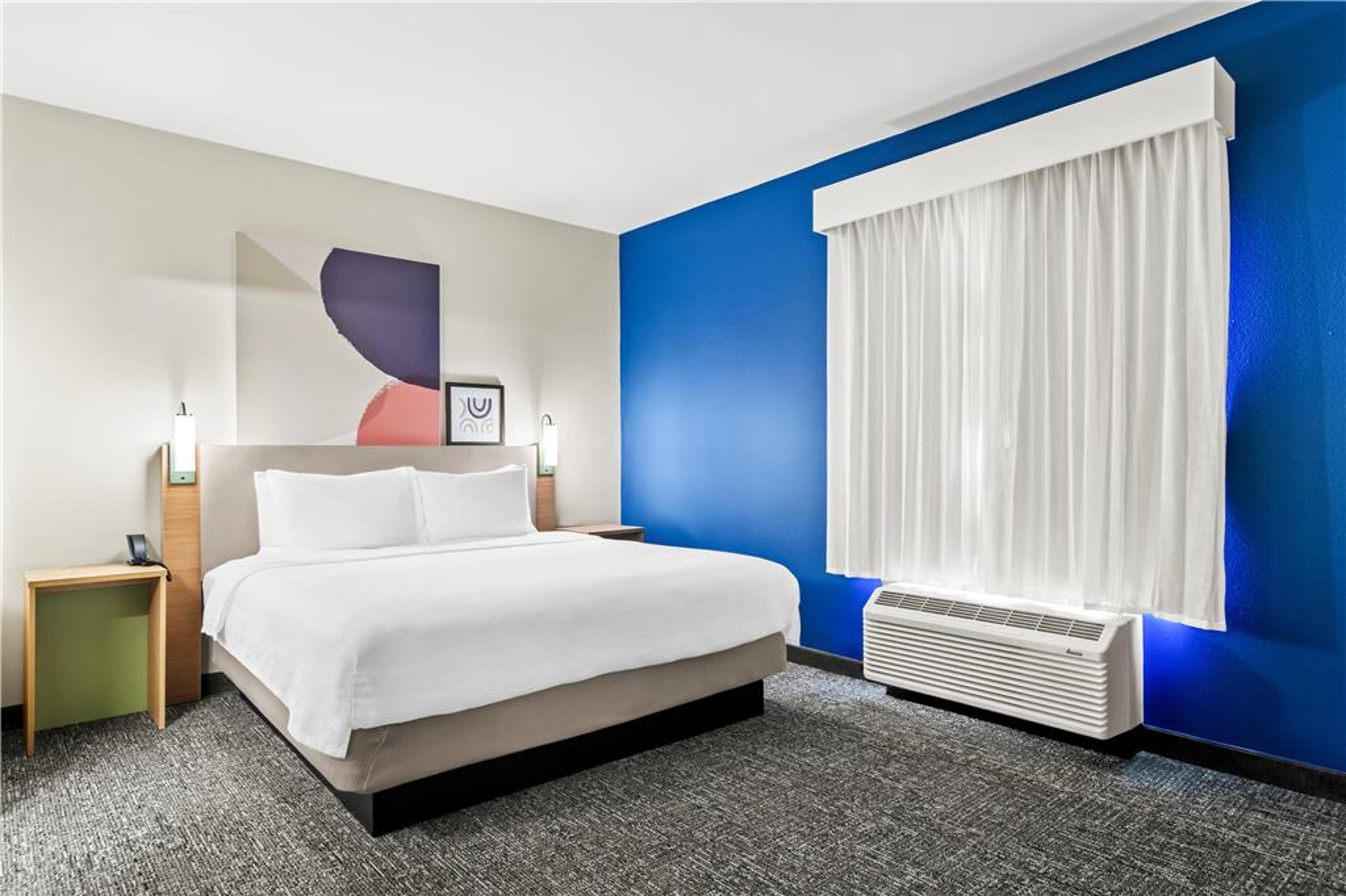 SPARK BY HILTON KINGSLAND