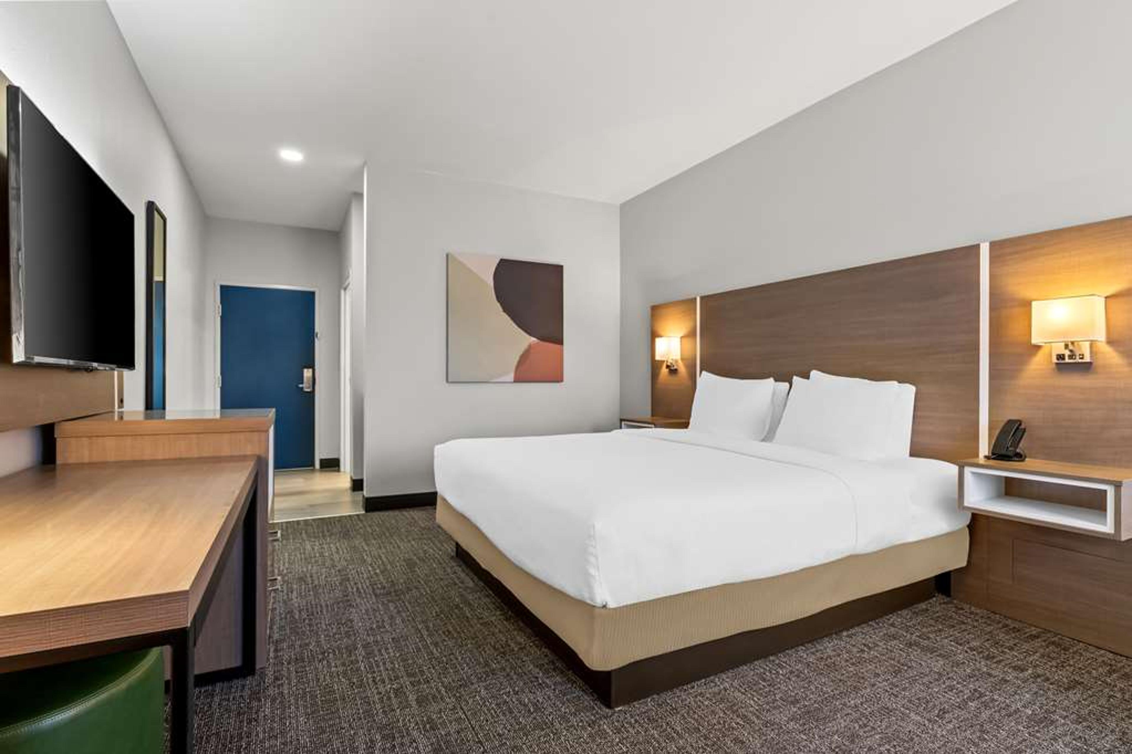 SPARK BY HILTON CATOOSA TULSA