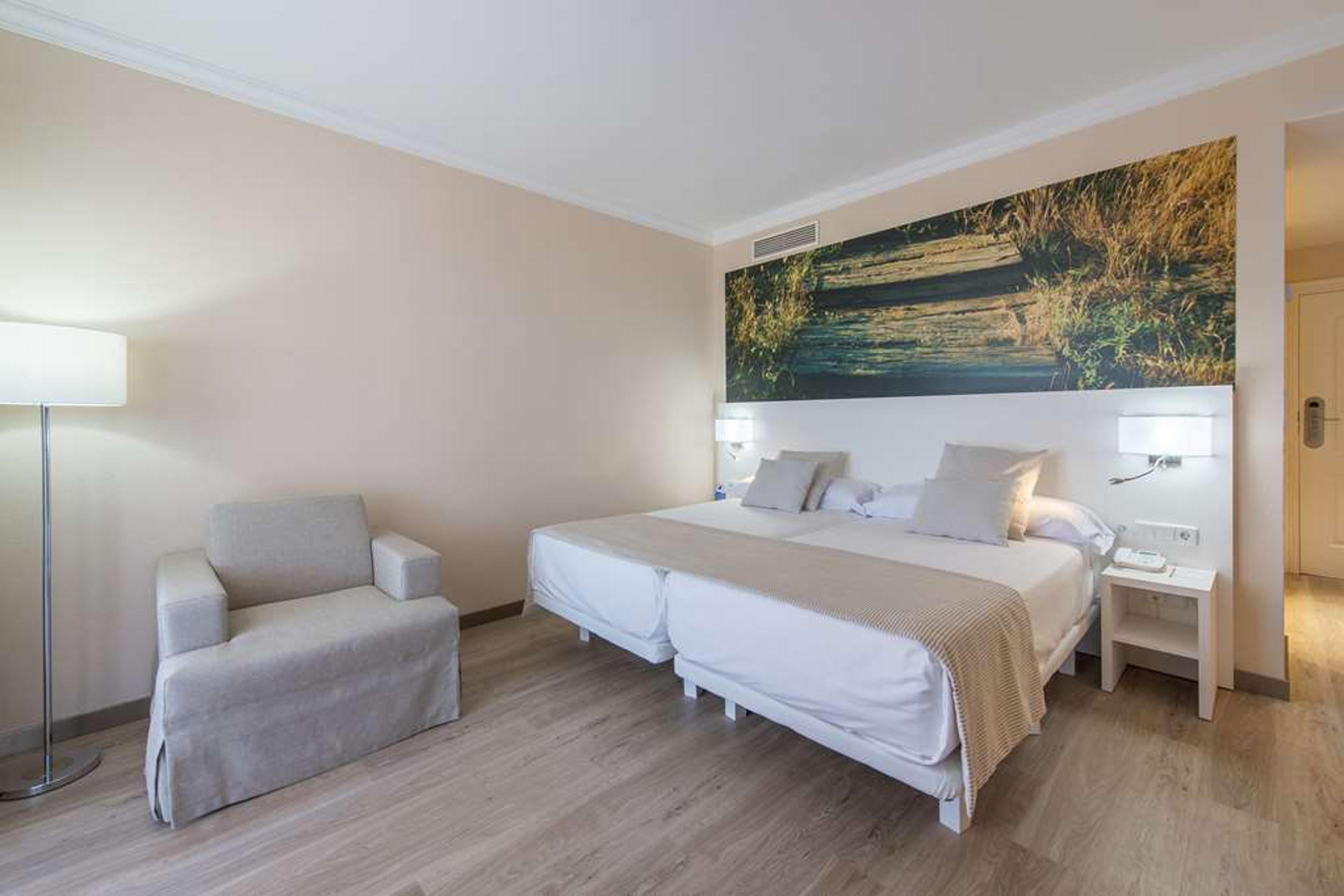 OLIVA NOVA GOLF AND BEACH HOTEL