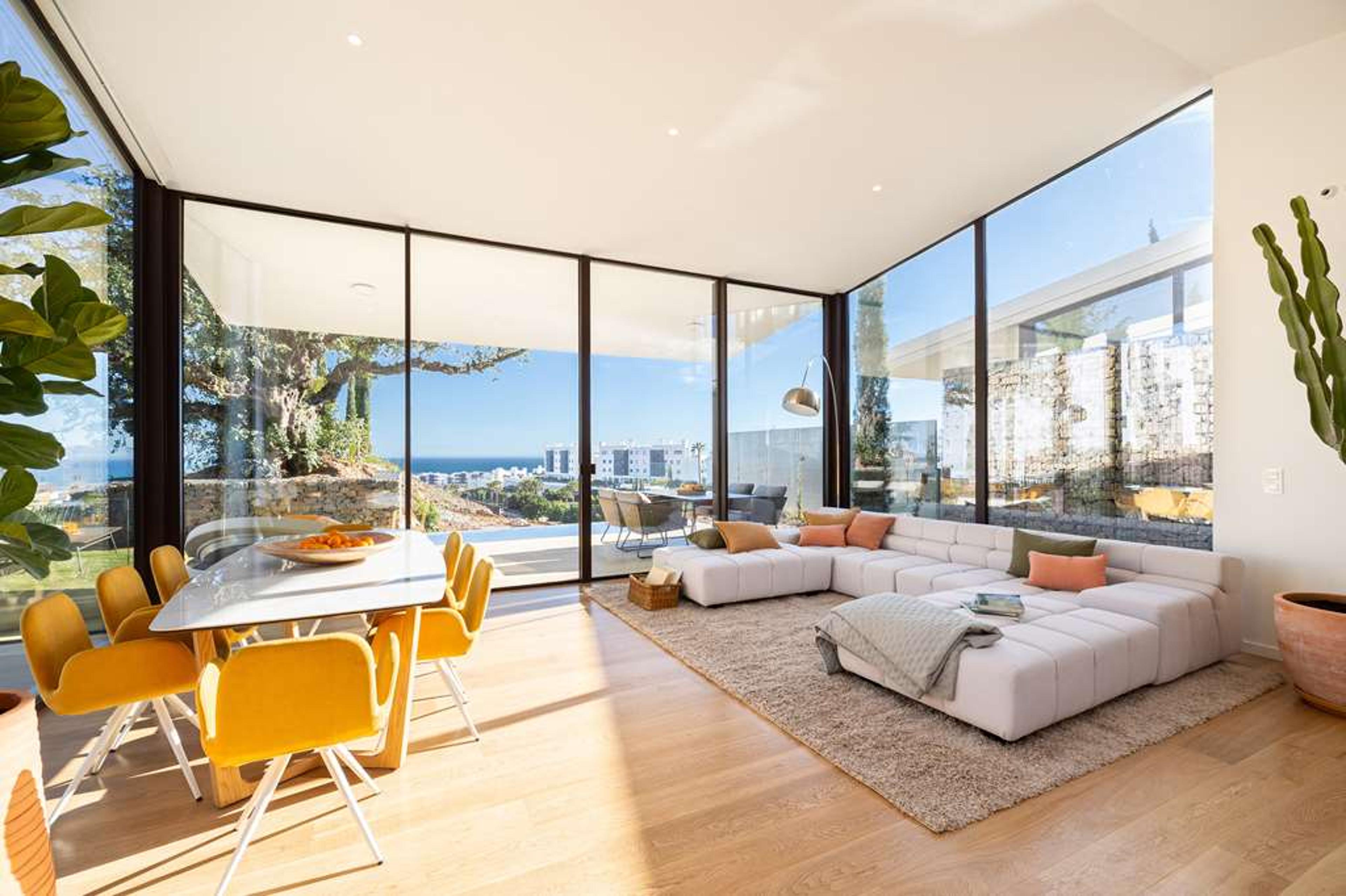 LEIRO RESIDENCES