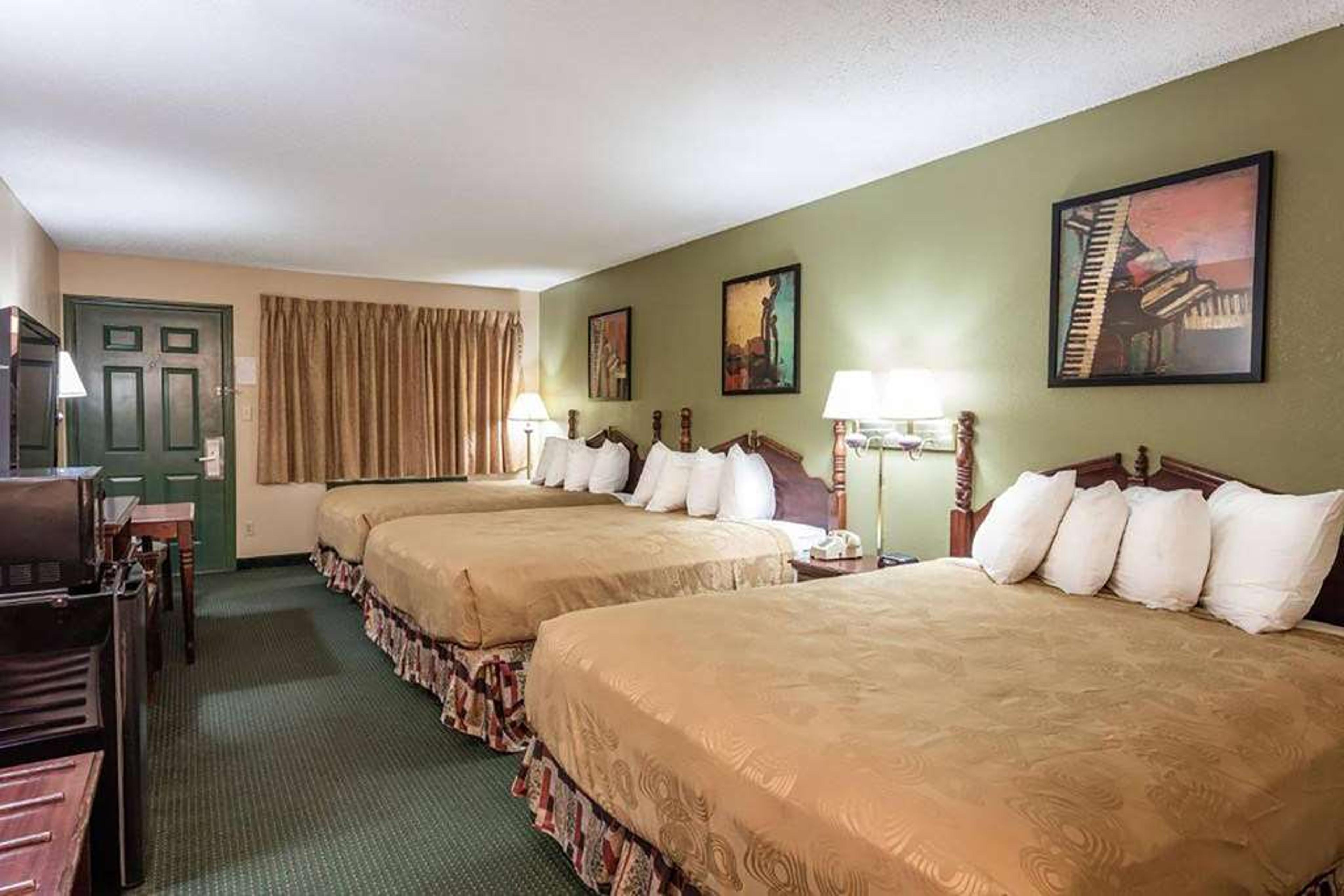 ANGEL INN, A TRAVELODGE BY WYNDHAM