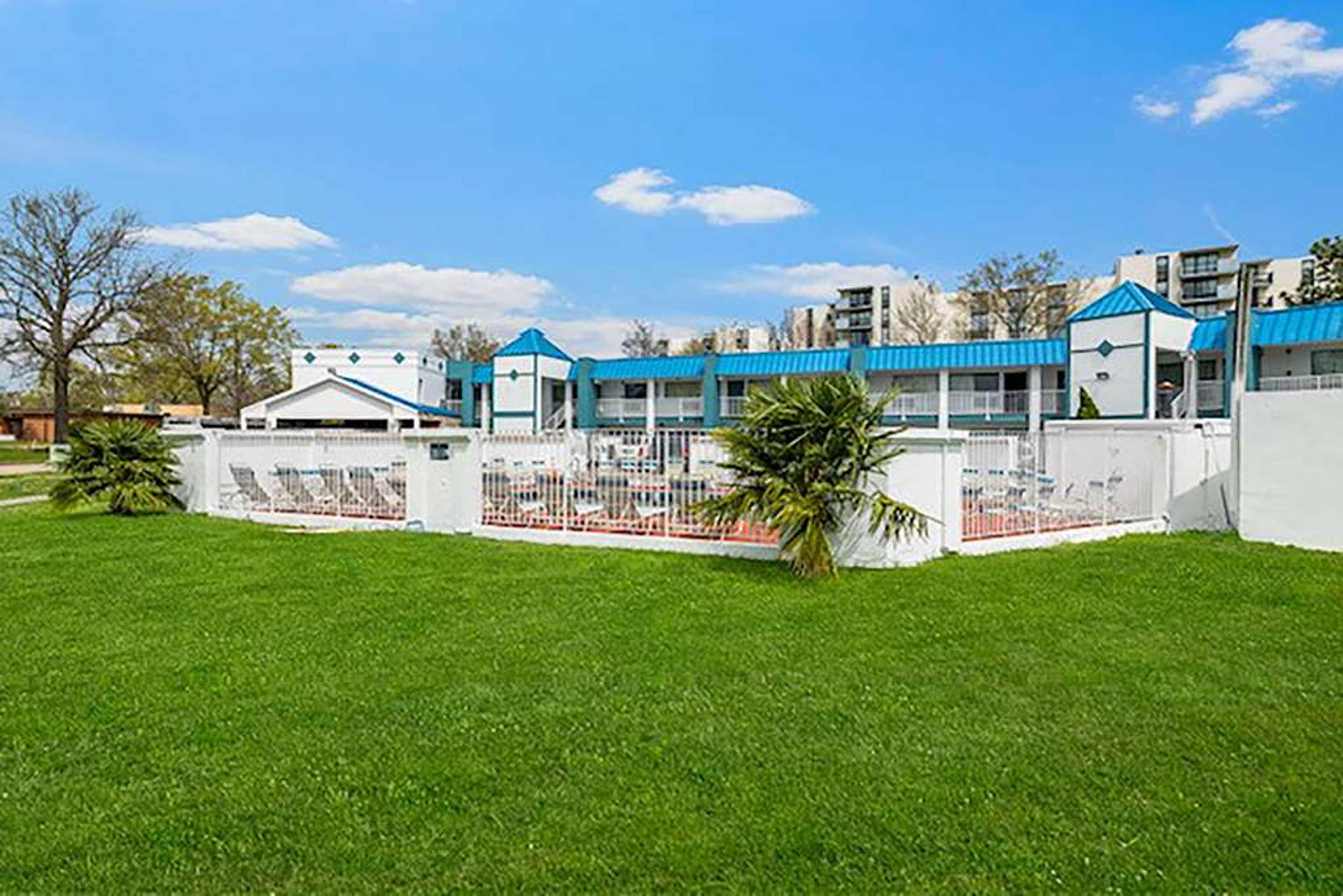 SUPER 8 BY WYNDHAM PORTSMOUTH - NOR