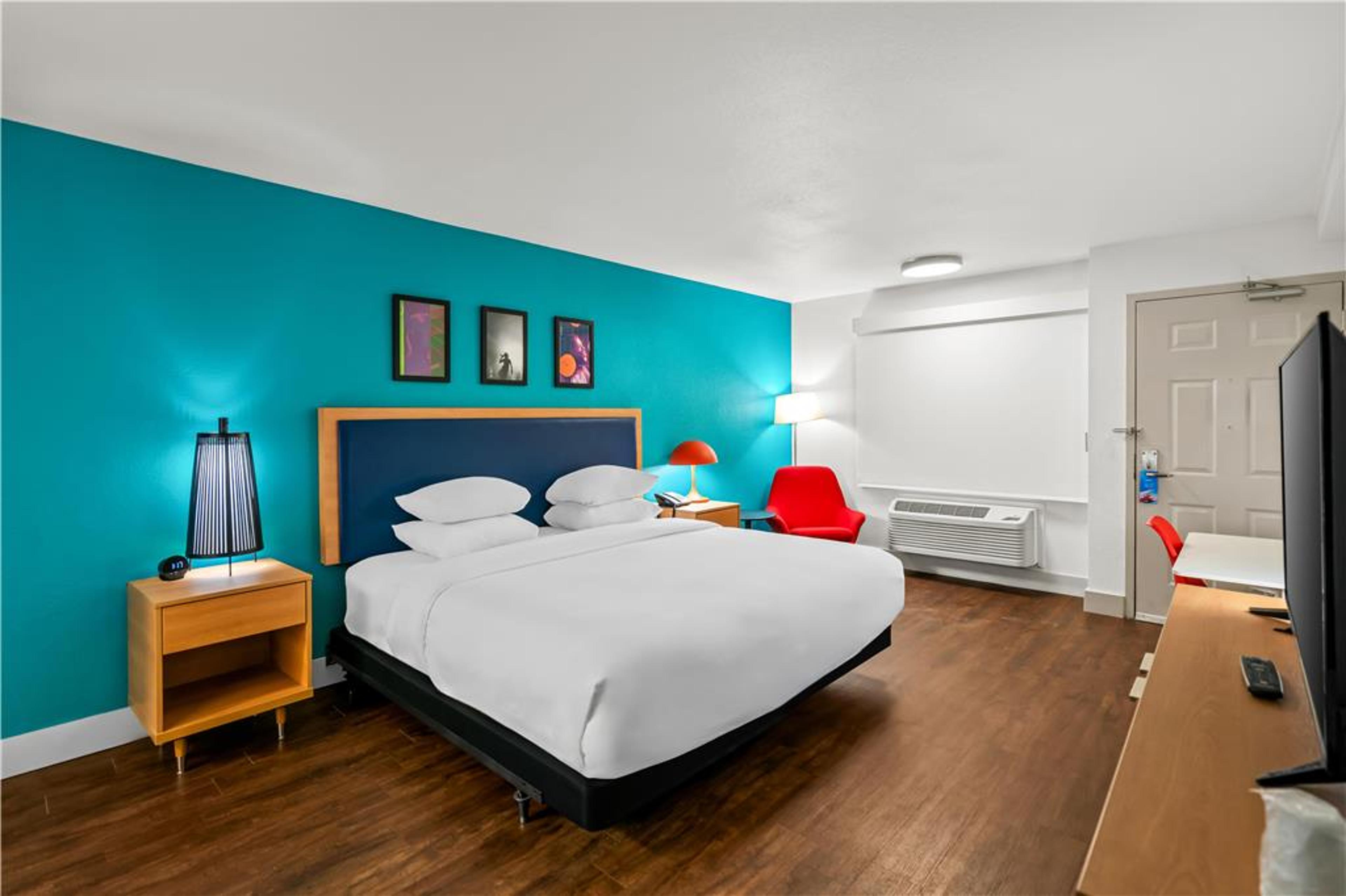 Signature Inn Indio I 10