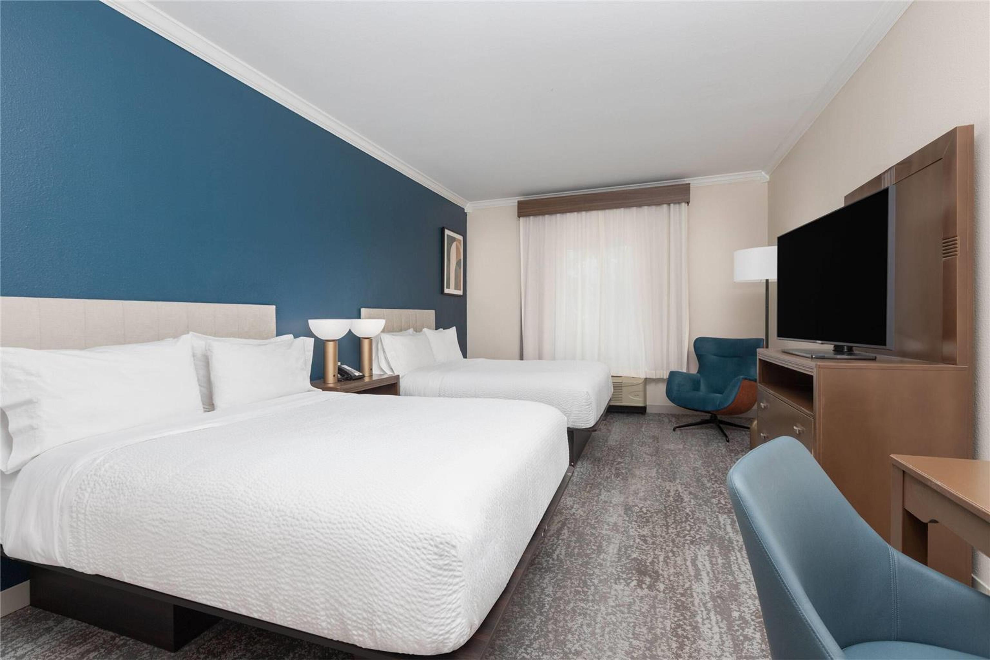 WYNDHAM LAKE CHARLES