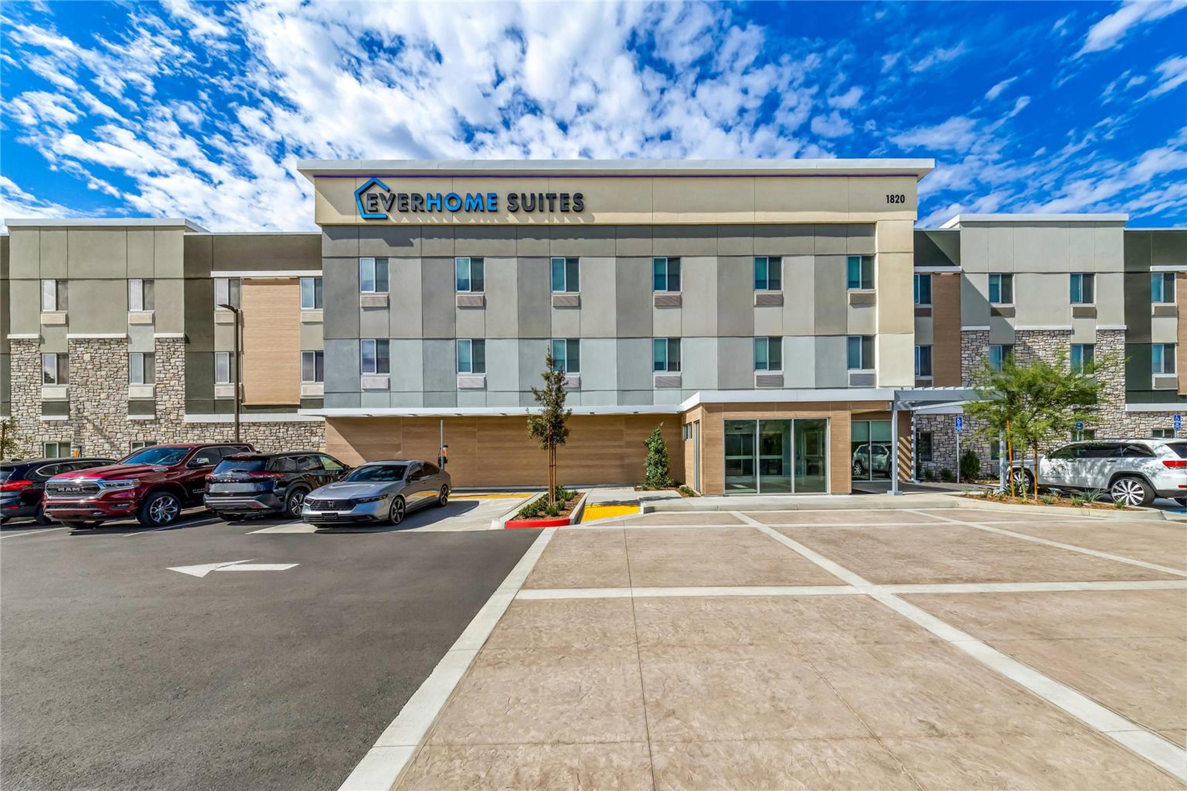 EVERHOME SUITES ONTARIO