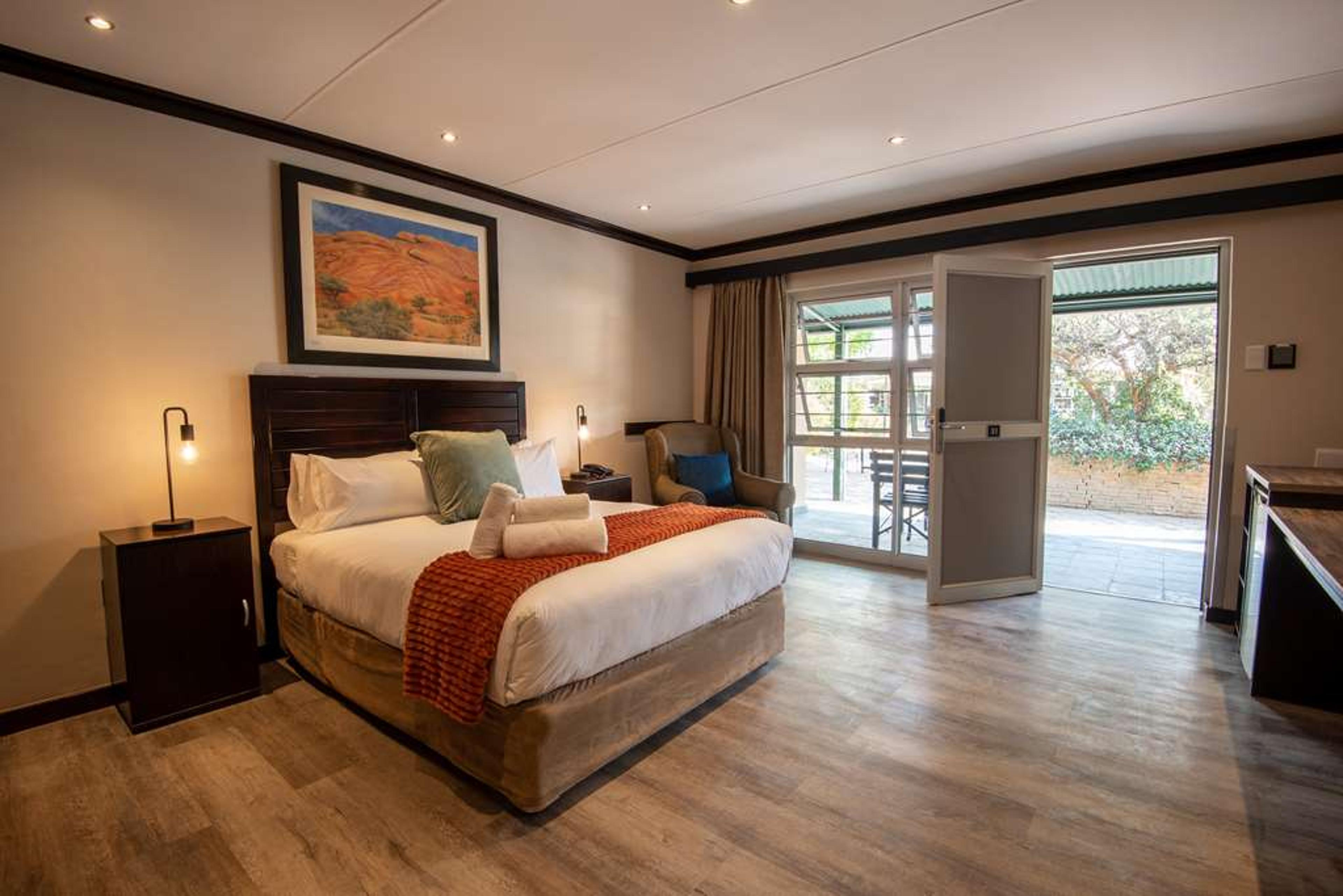 AREBBUSCH TRAVEL LODGE
