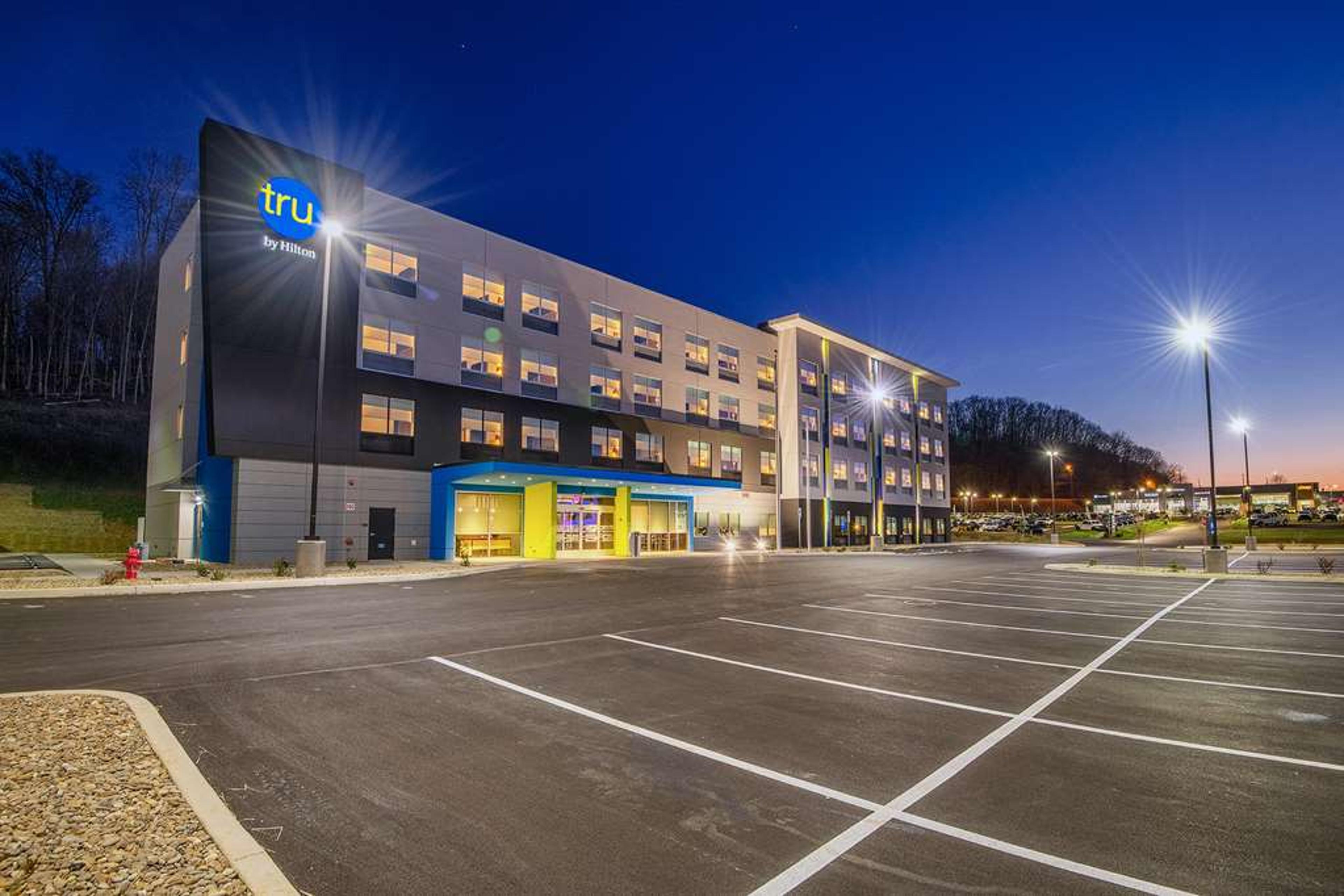 TRU BY HILTON WEST BRISTOL TN