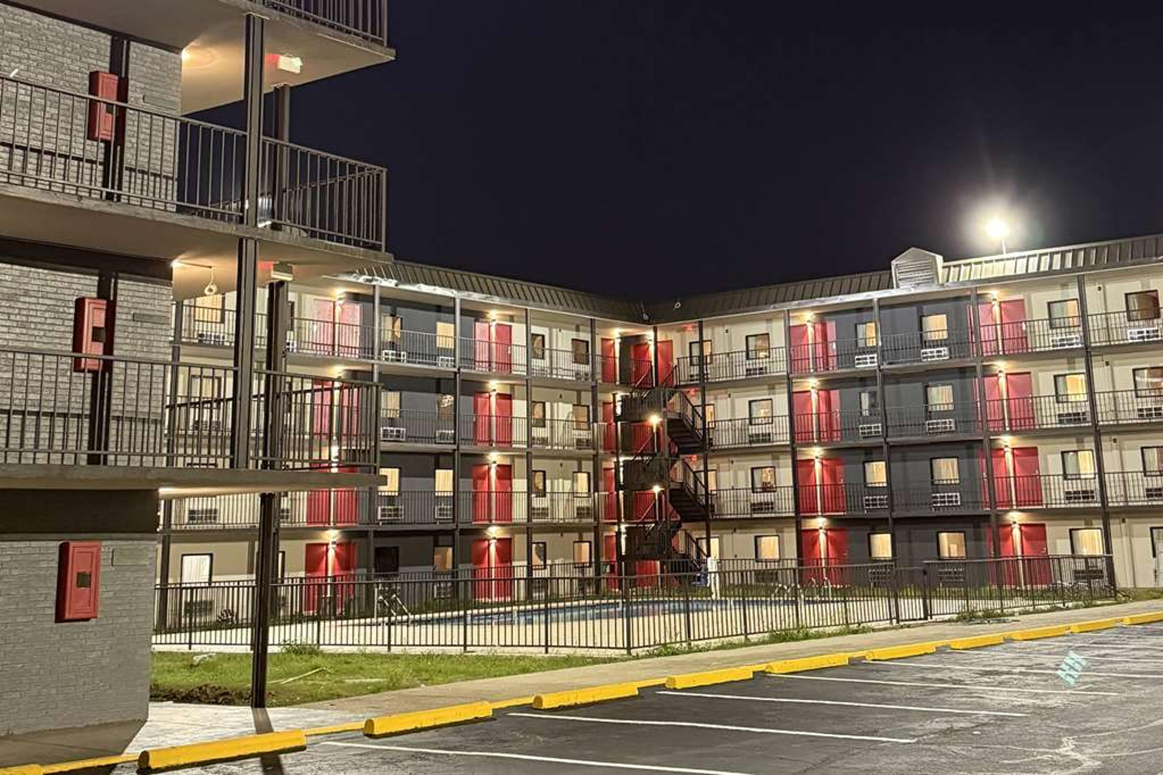 RAMADA BY WYNDHAM KENNER/NEW ORLEAN