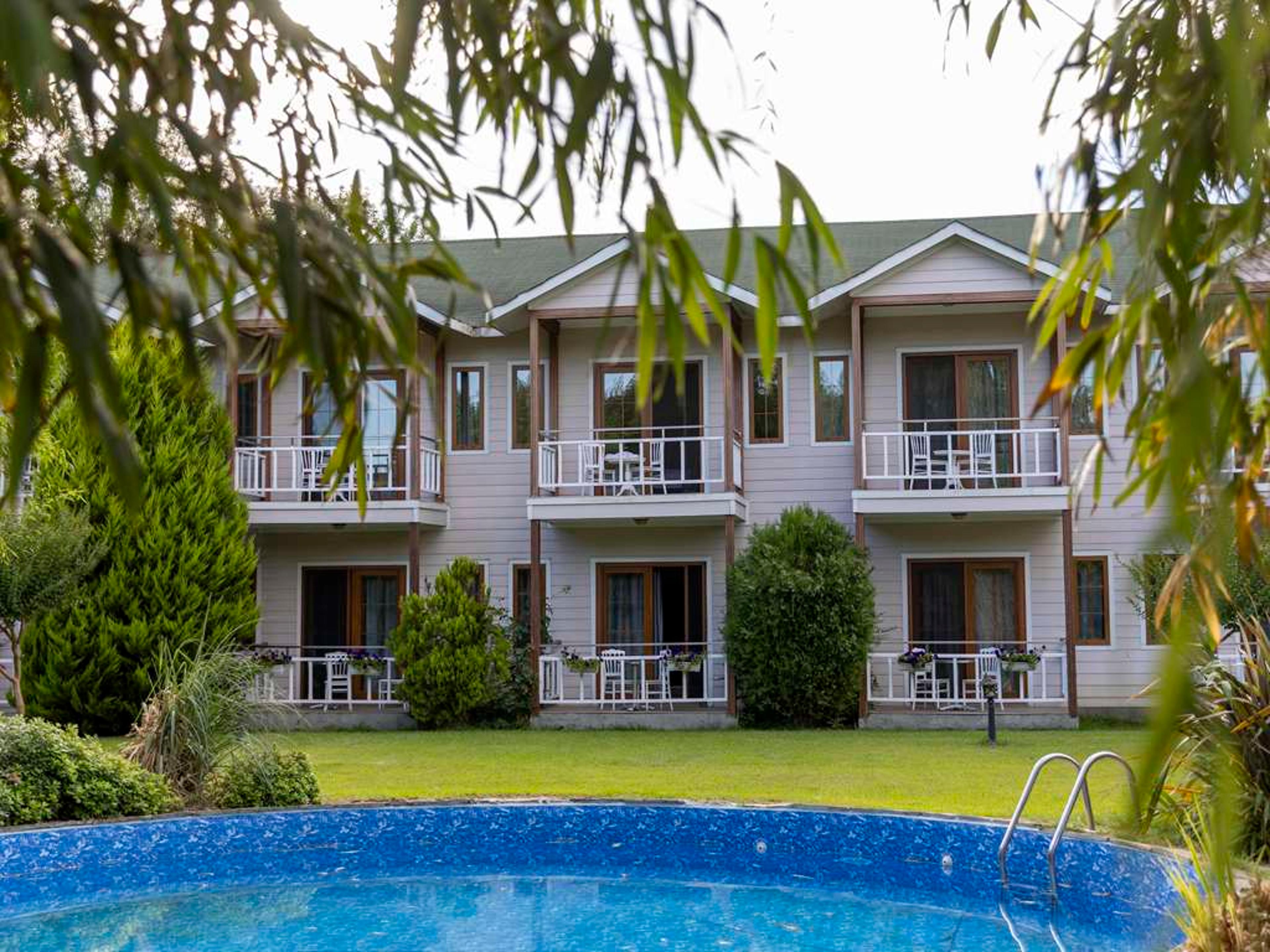 ELITE WORLD VILLAGE ISTANBUL POLONE