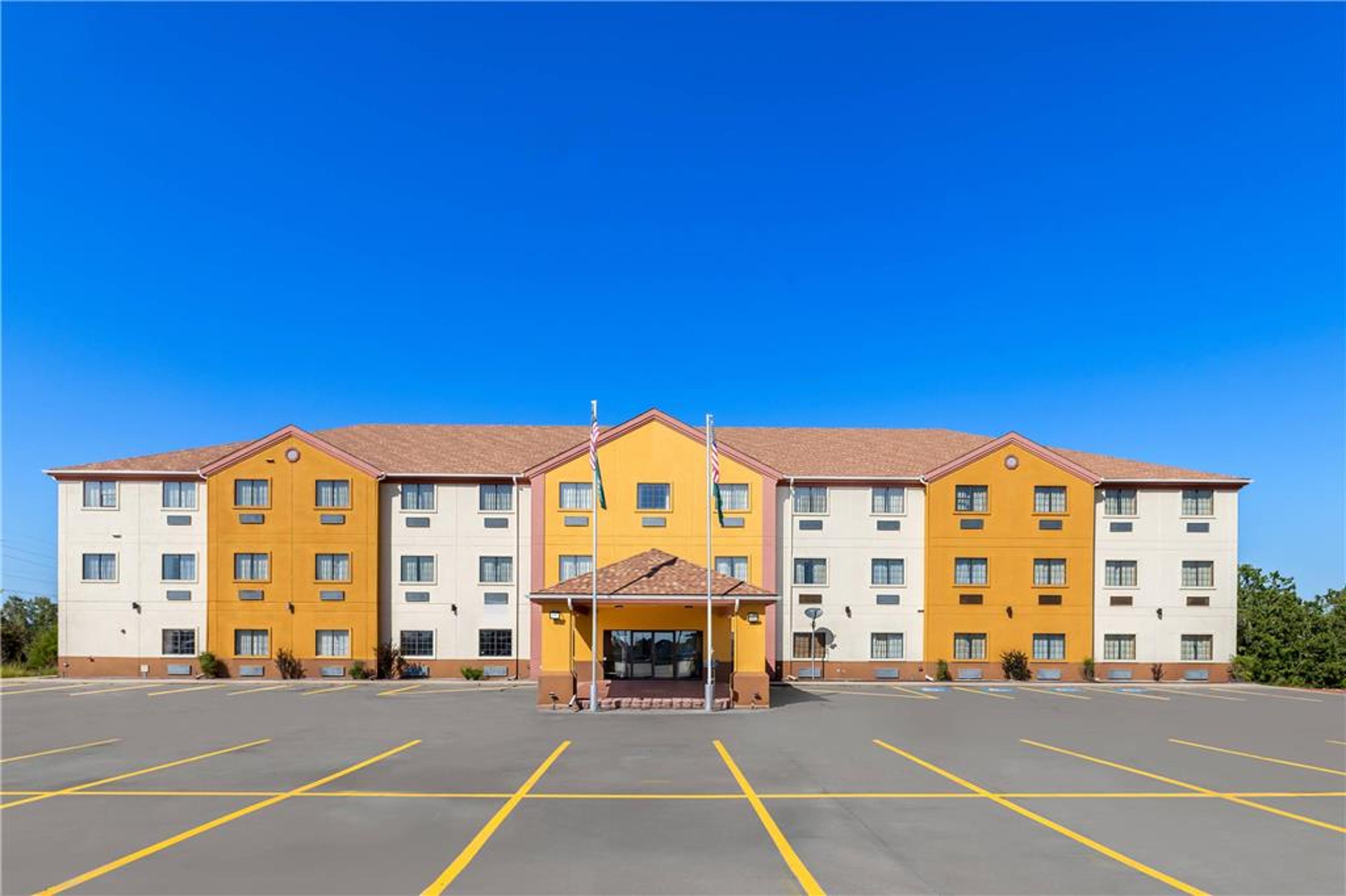 QUALITY INN AND SUITES MCALESTER