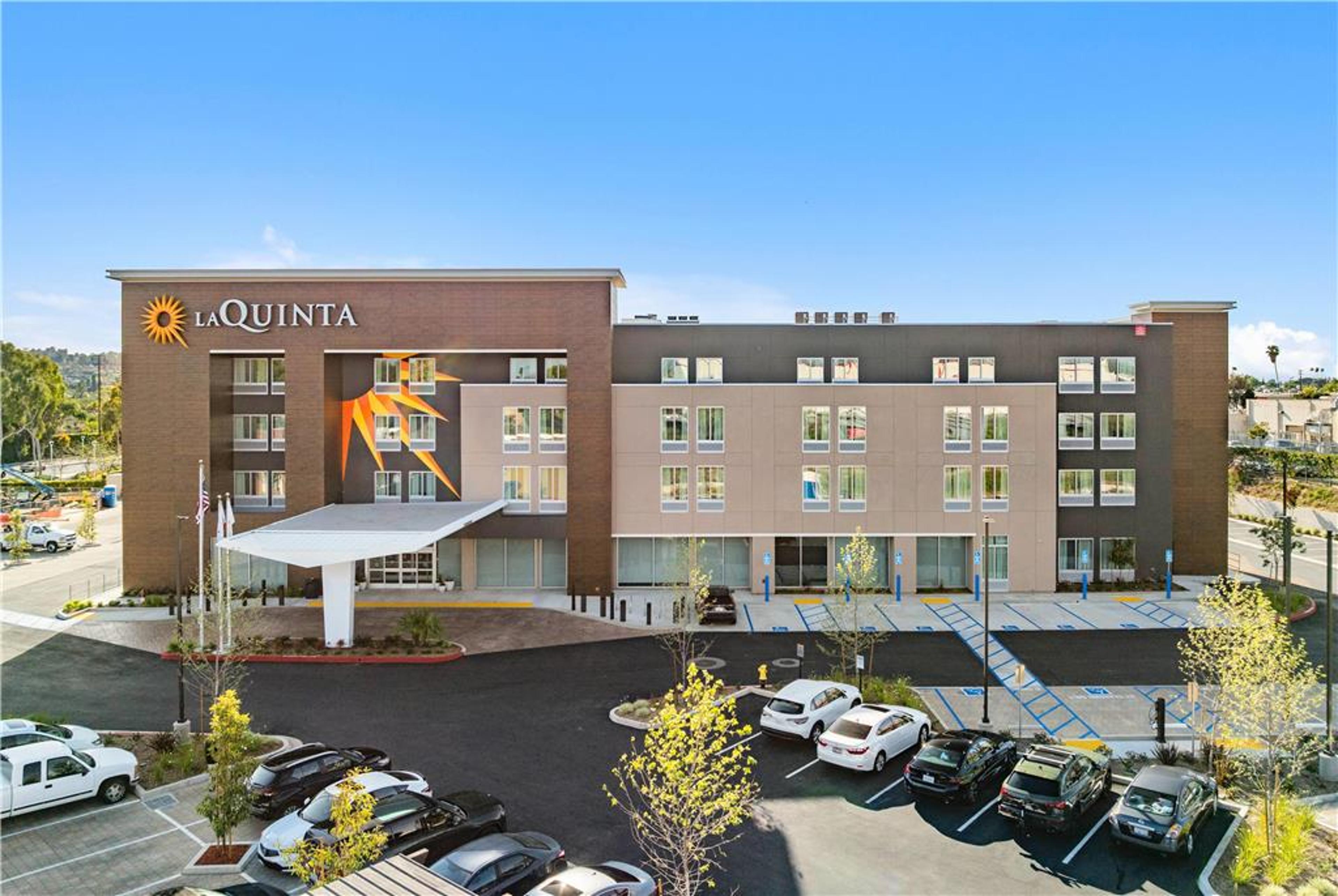 LA QUINTA INN & SUITES BY WYNDHAM L