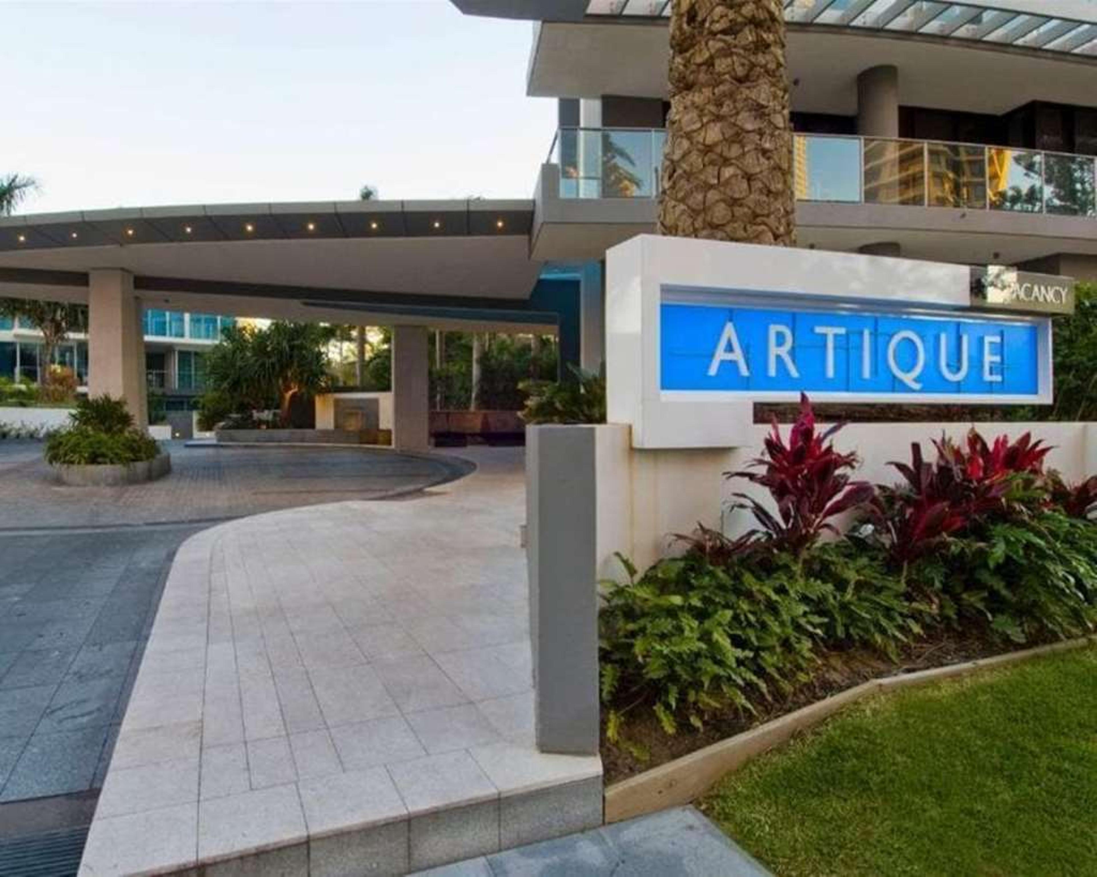 ARTIQUE RESORT SURFERS PARADISE