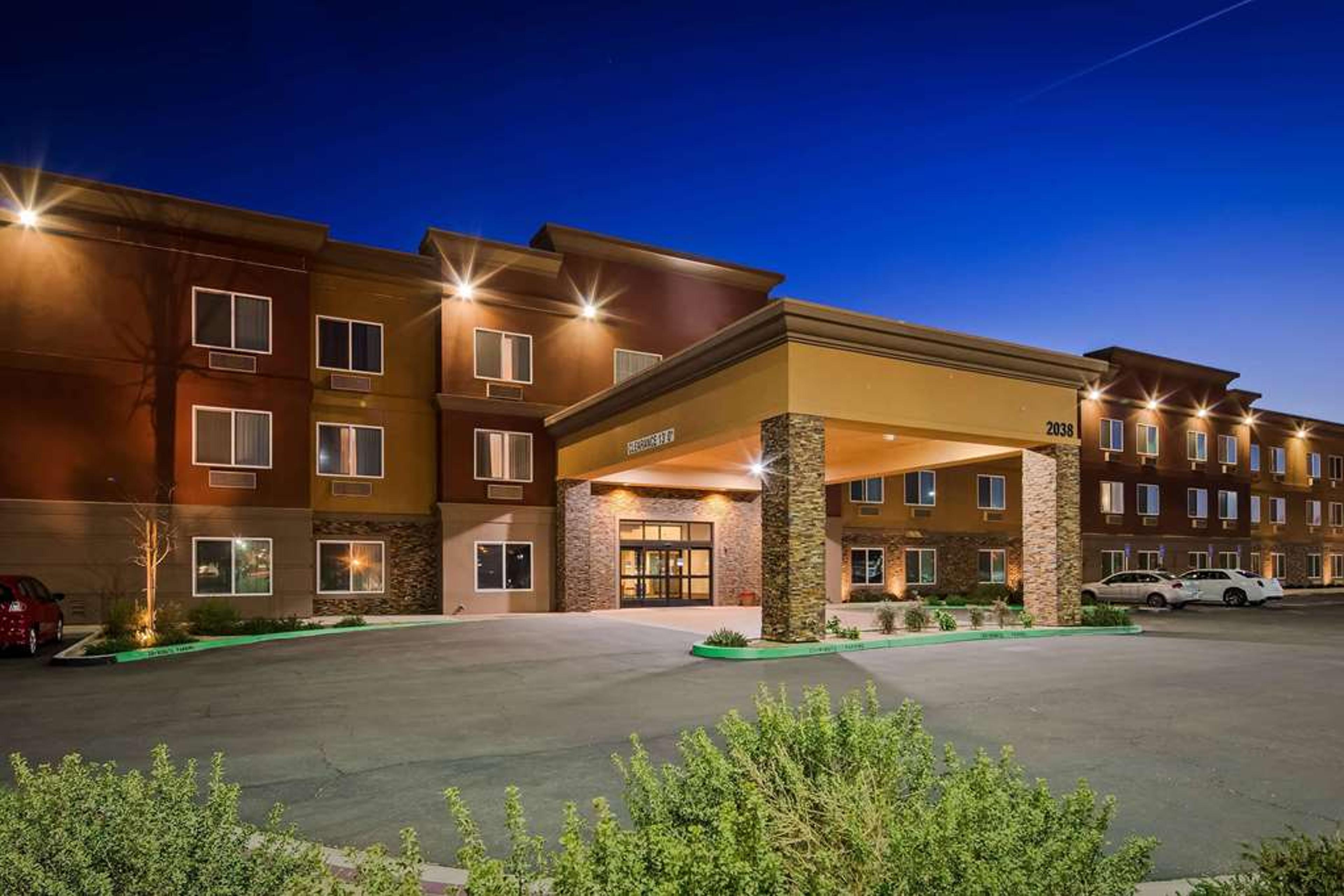 WYNDHAM GARDEN LANCASTER CA